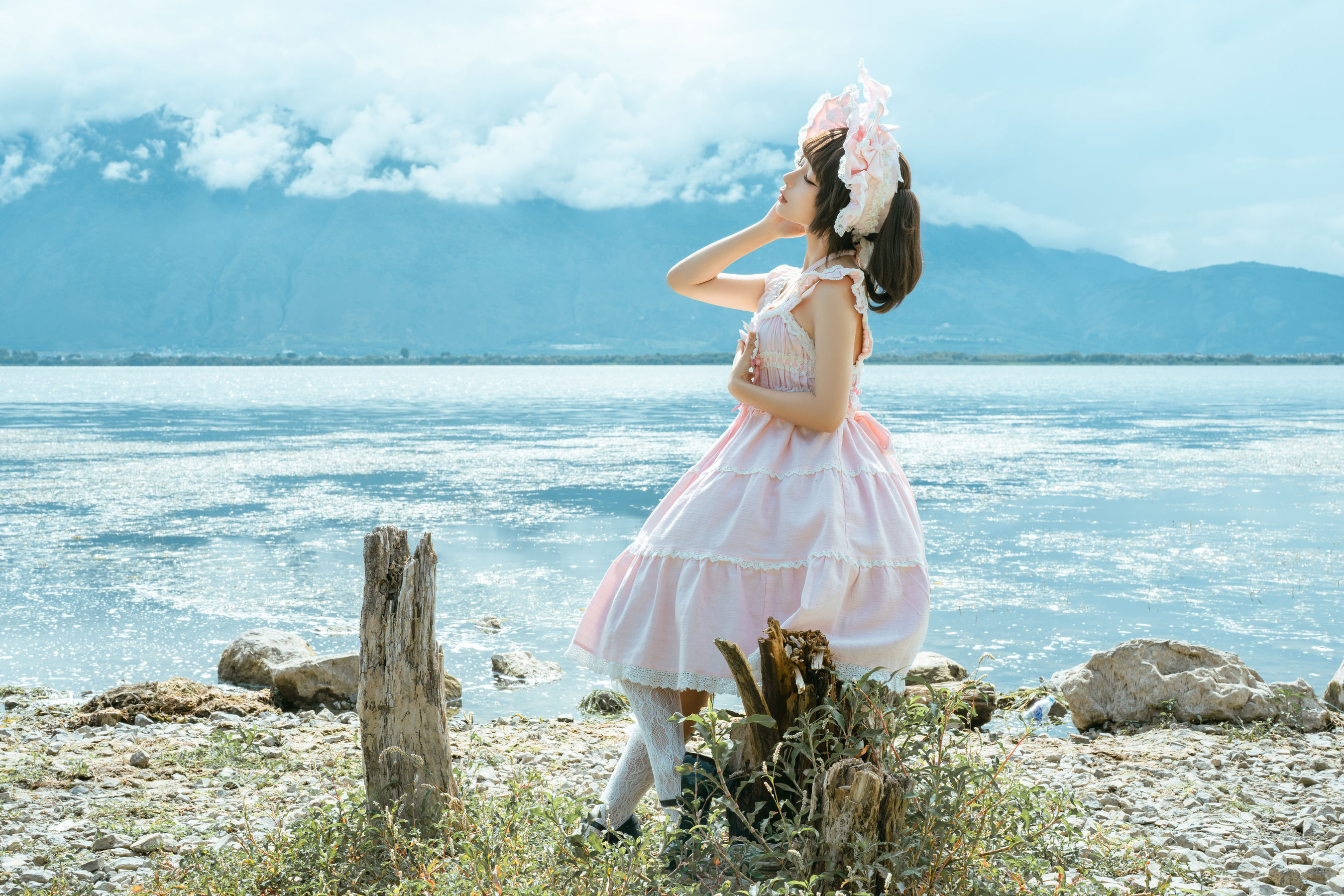 动漫博主蠢沫沫 - 湖边的少女第4张