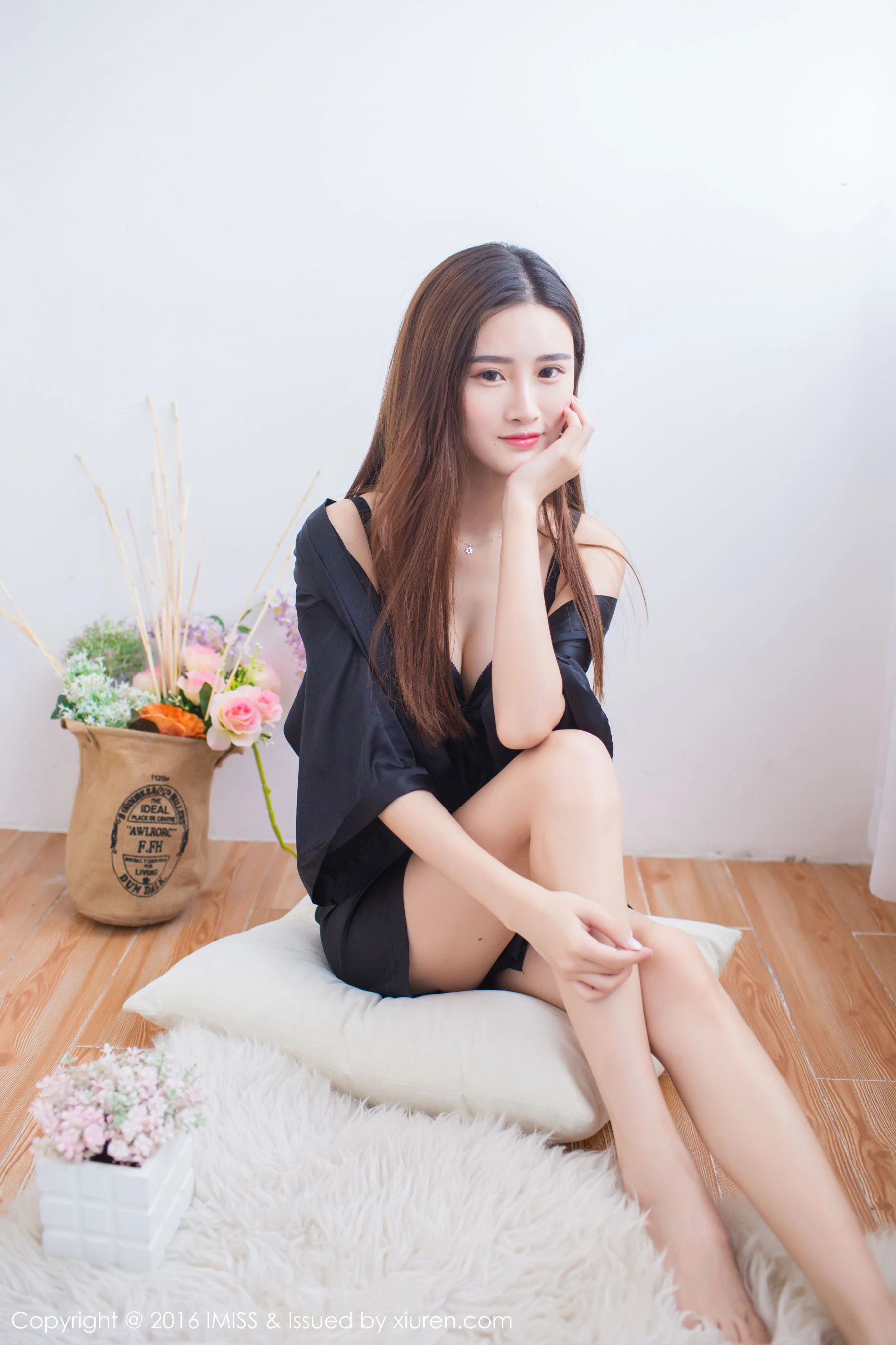 格格污巫《温文尔雅、小家碧玉型美女》 爱蜜社IMiss Vol.135第4张