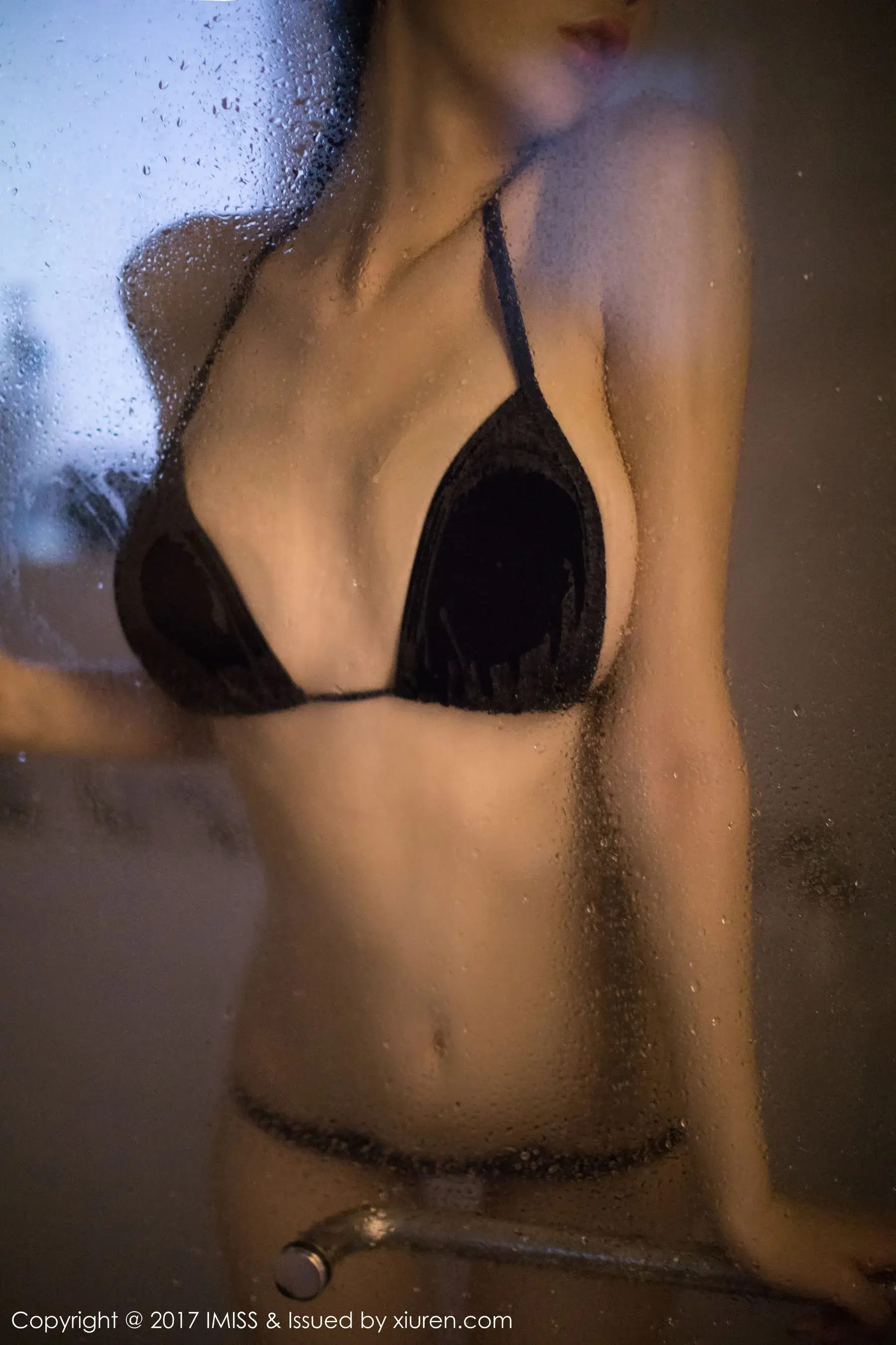 萌琪琪Irene《泳池湿身》 爱蜜社IMiss VOL.205第15张