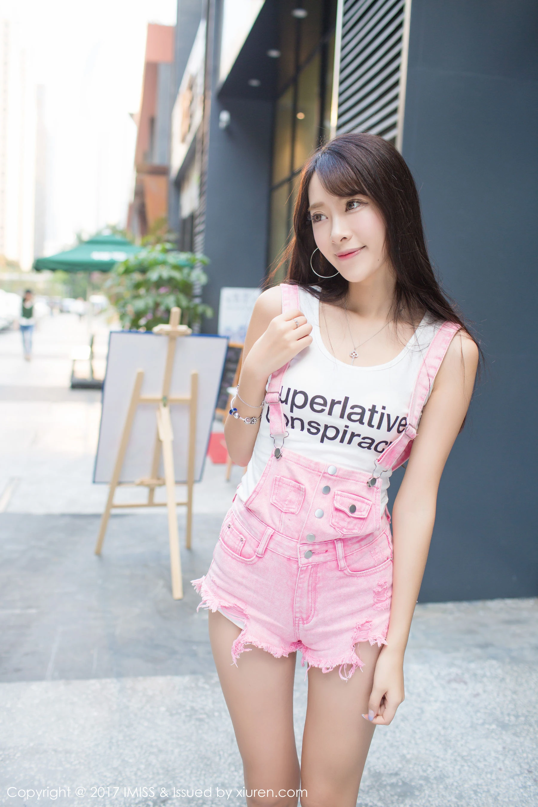 女神@王曼妮好Q街拍系列 爱蜜社 VOL.163第2张