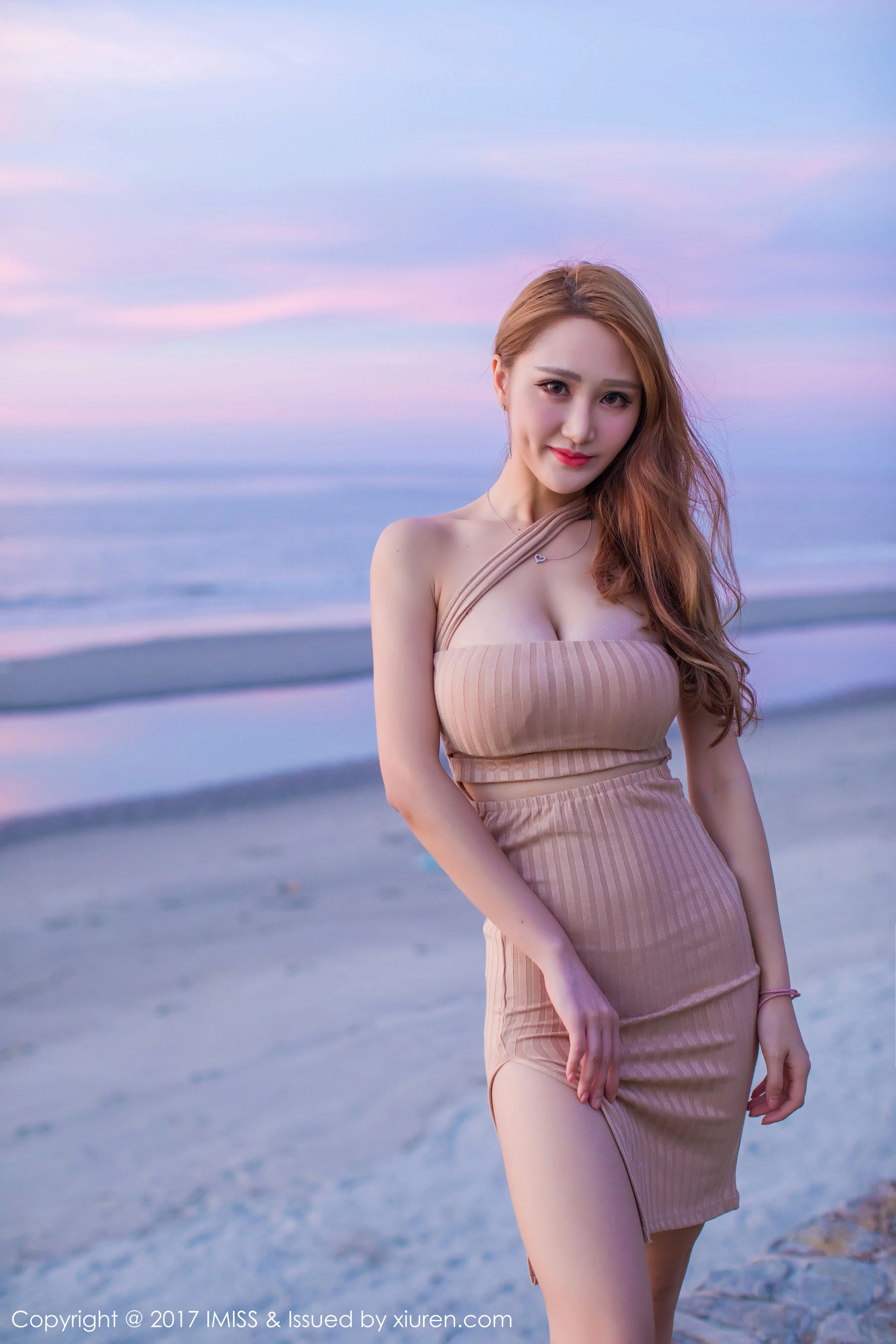 气质美女@妤薇Vivian沙巴旅拍首套 爱蜜社 VOL.162第11张