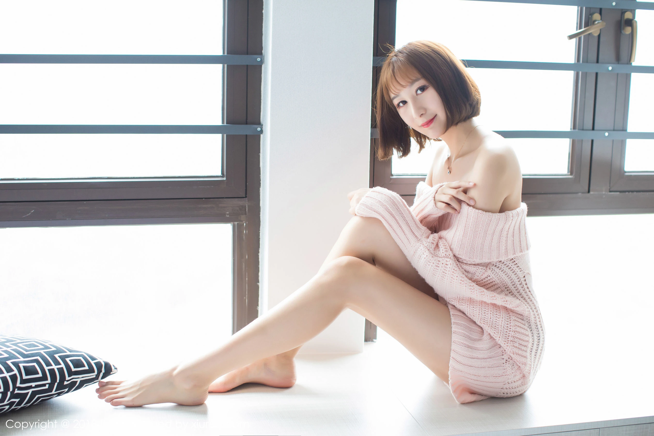  九尾Ivy-《性感极致的丝袜美腿诱惑》 爱蜜社IMiss Vol.240第2张