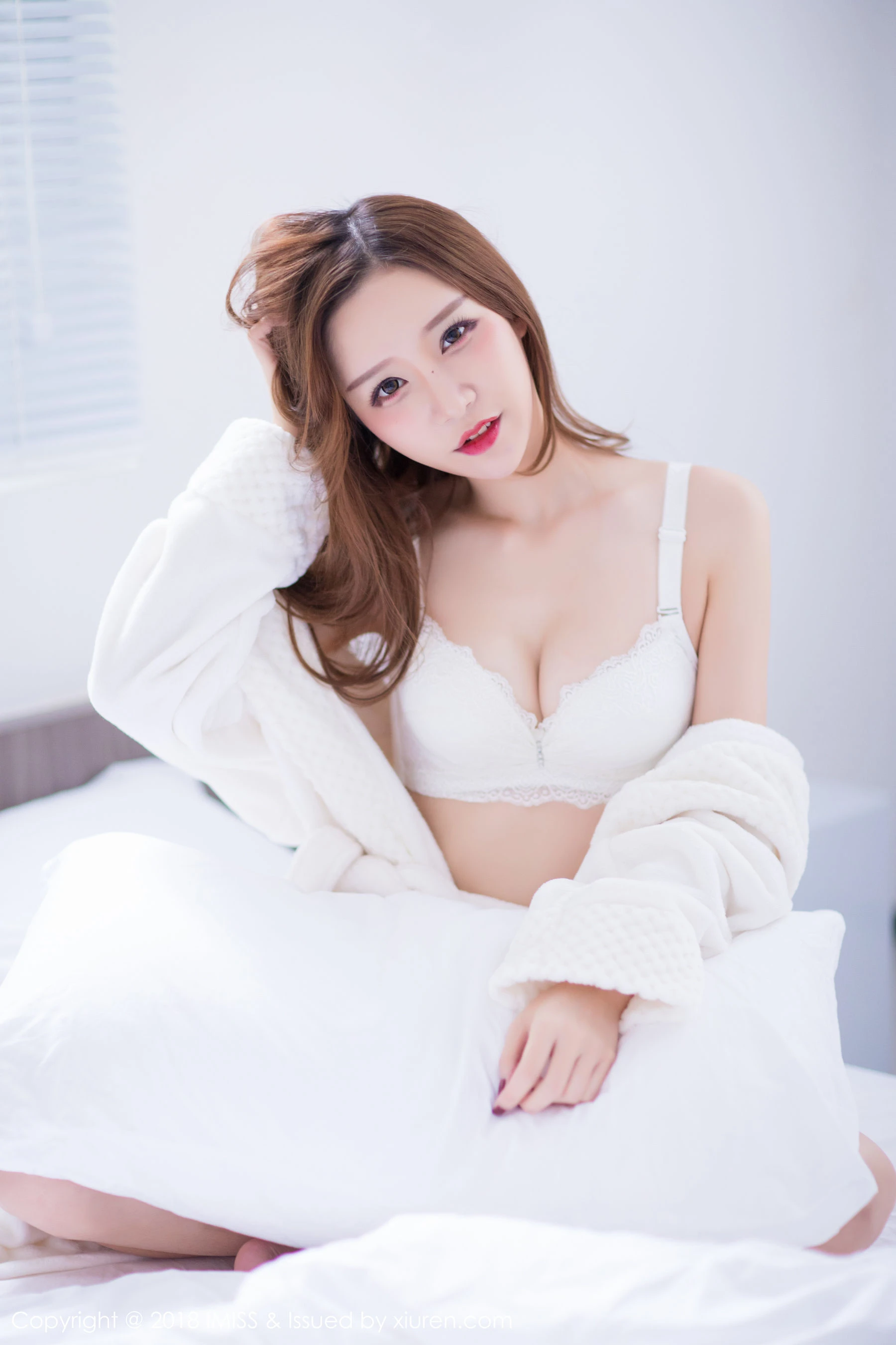  模特小琳《甜美新人》 爱蜜社IMiss Vol.233第8张