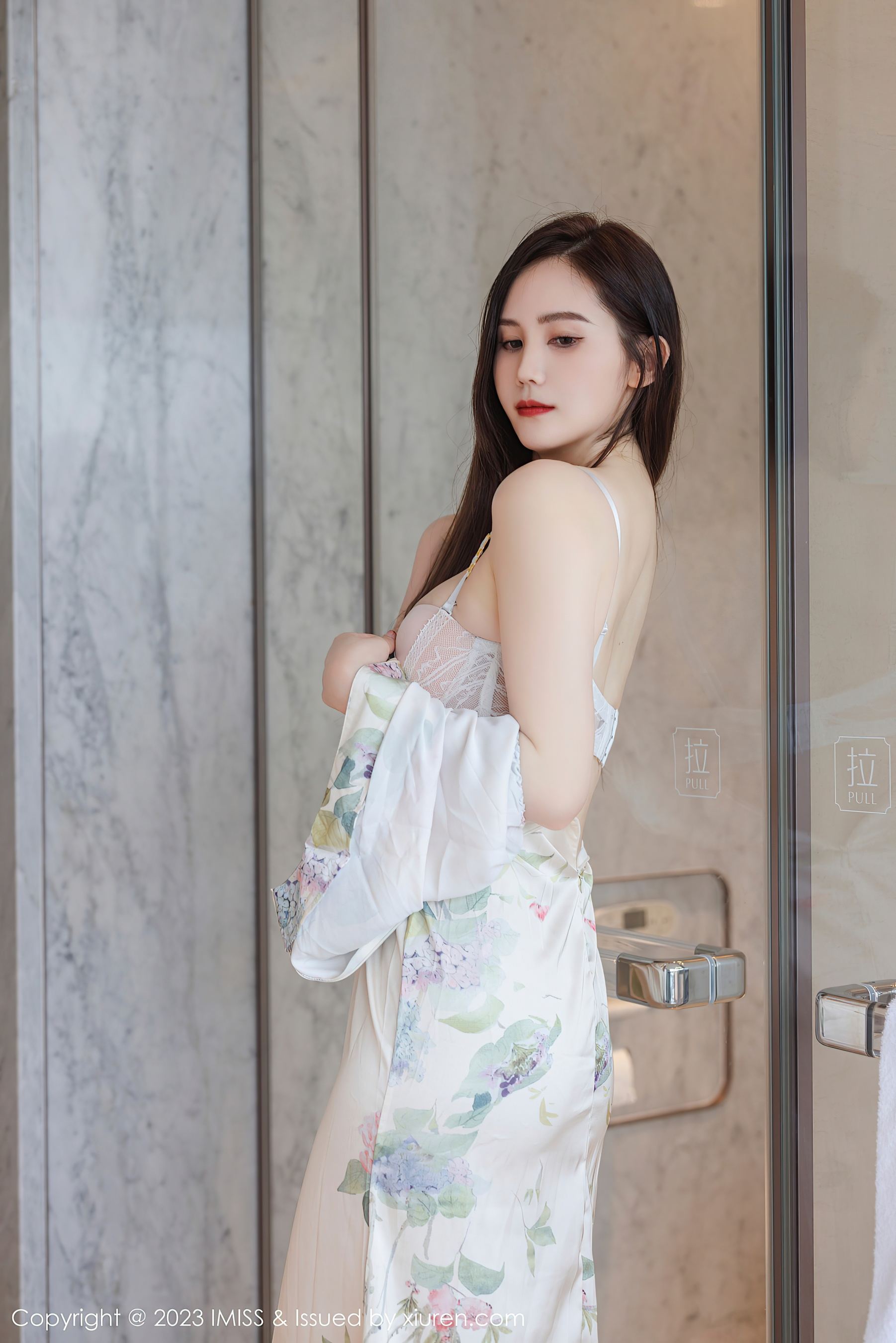  爱蜜社 VOL.745 SISY思 长裙美腿第3张