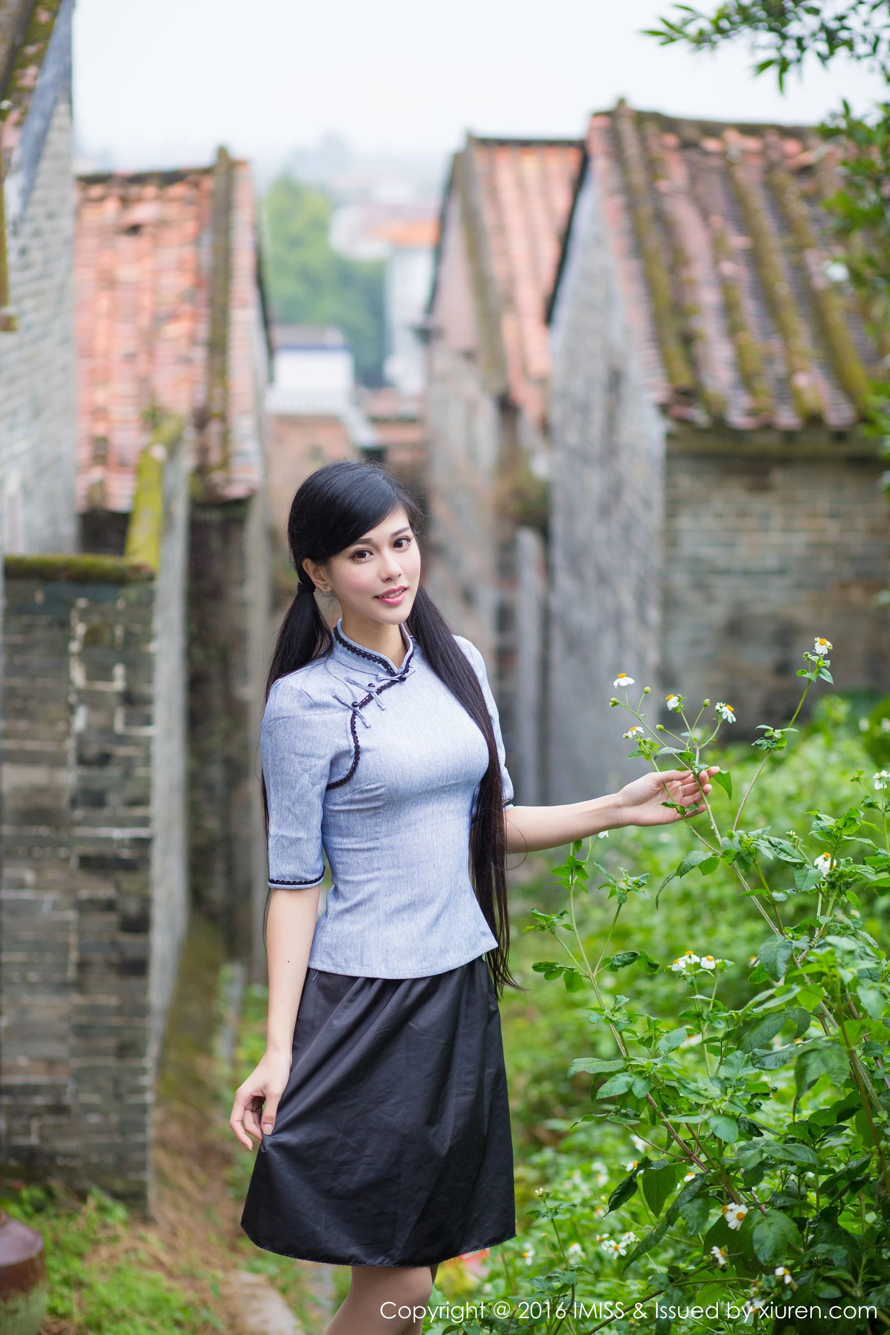  王曼妮、谭小雅《古典旗袍系列》爱蜜社IMiss Vol.070第12张