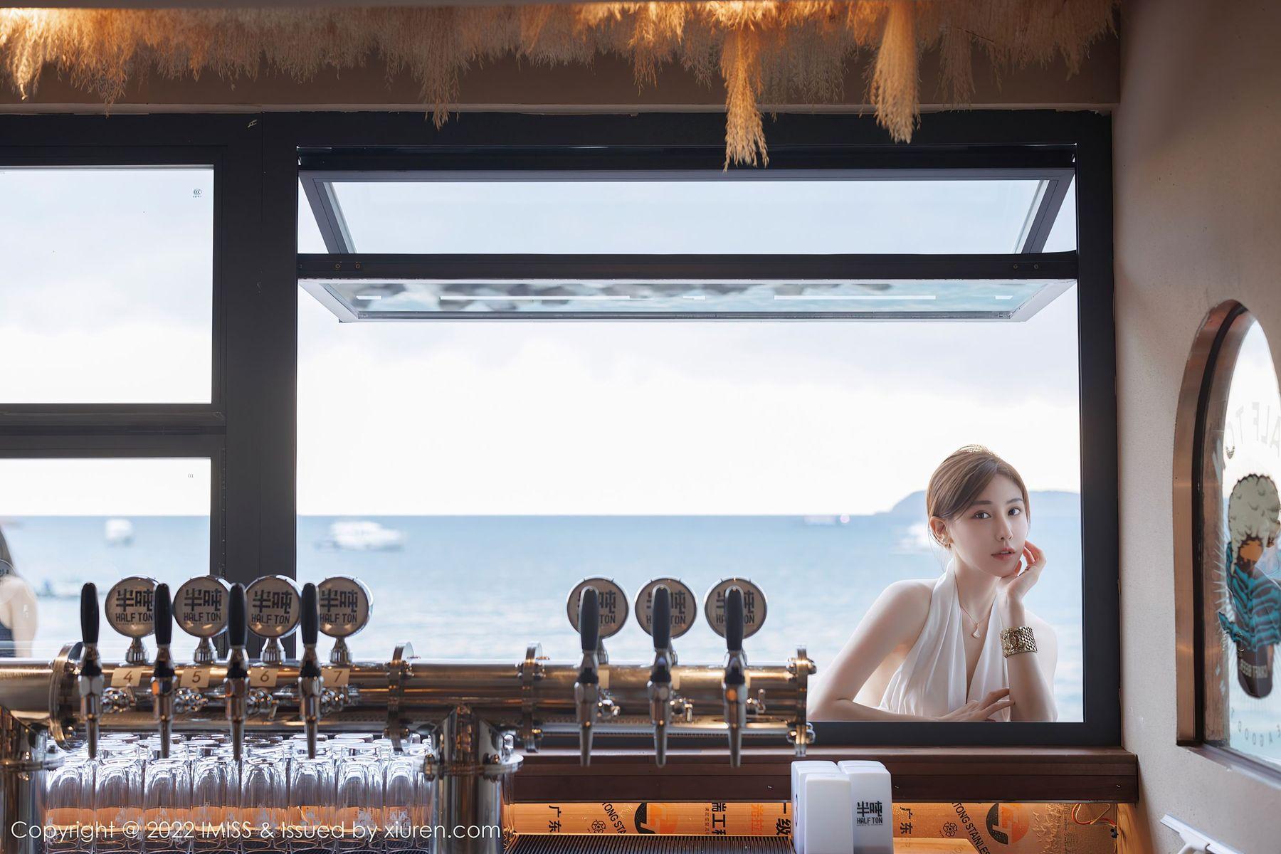  爱蜜社 VOL.706 Lynn刘奕宁 长裙美腿第8张