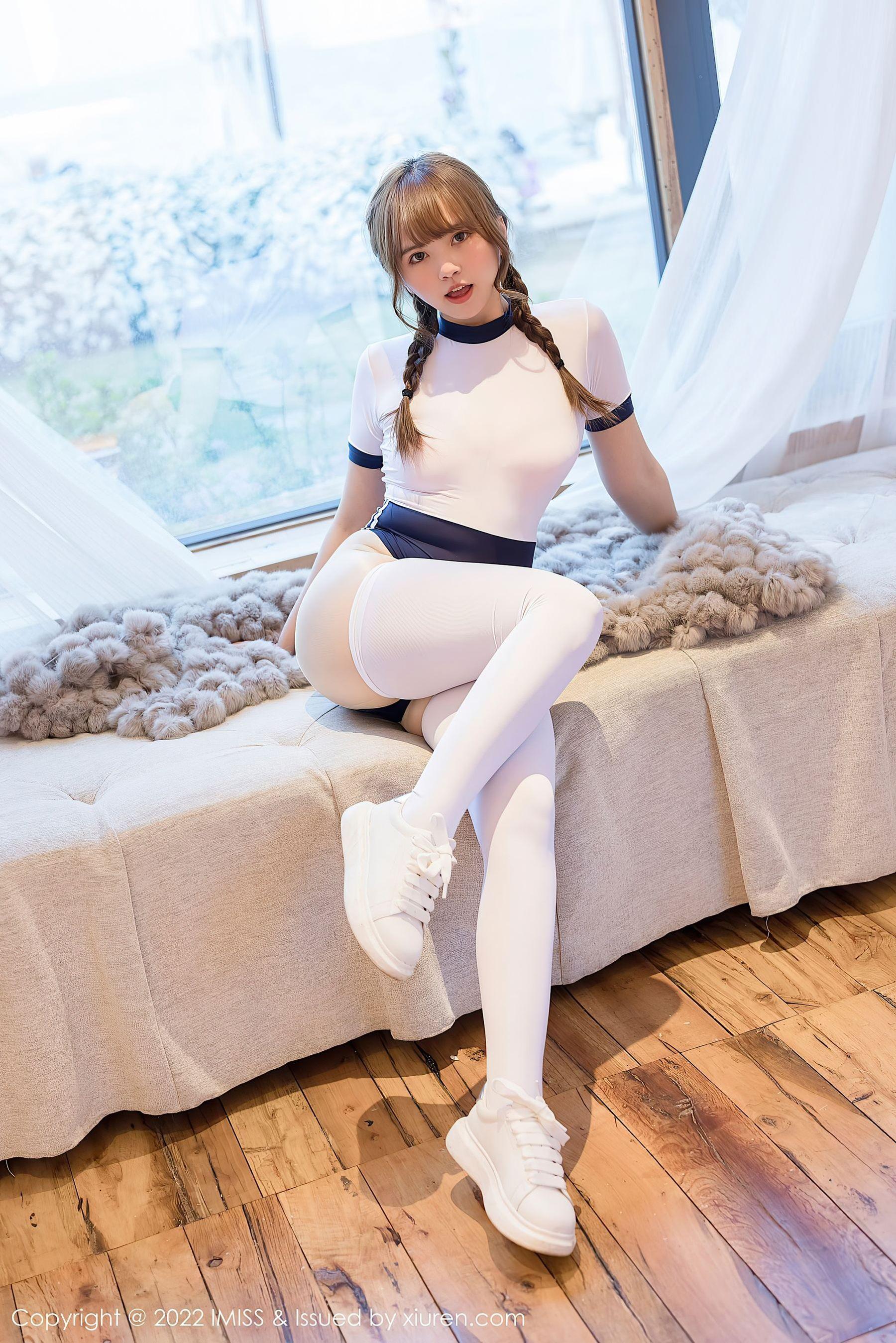  爱蜜社 VOL.681 张思允Nice 丝袜美臀第22张