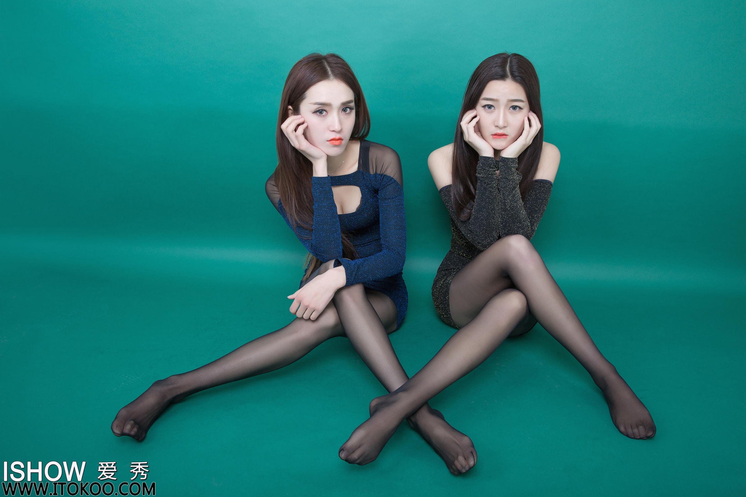 [ISHOW爱秀]亮点透视连身裙美女Model 小汝Ruby ＆ 小煜CC 黑丝美腿与黑色高跟性感写真 2016-03-11 No.033第9张