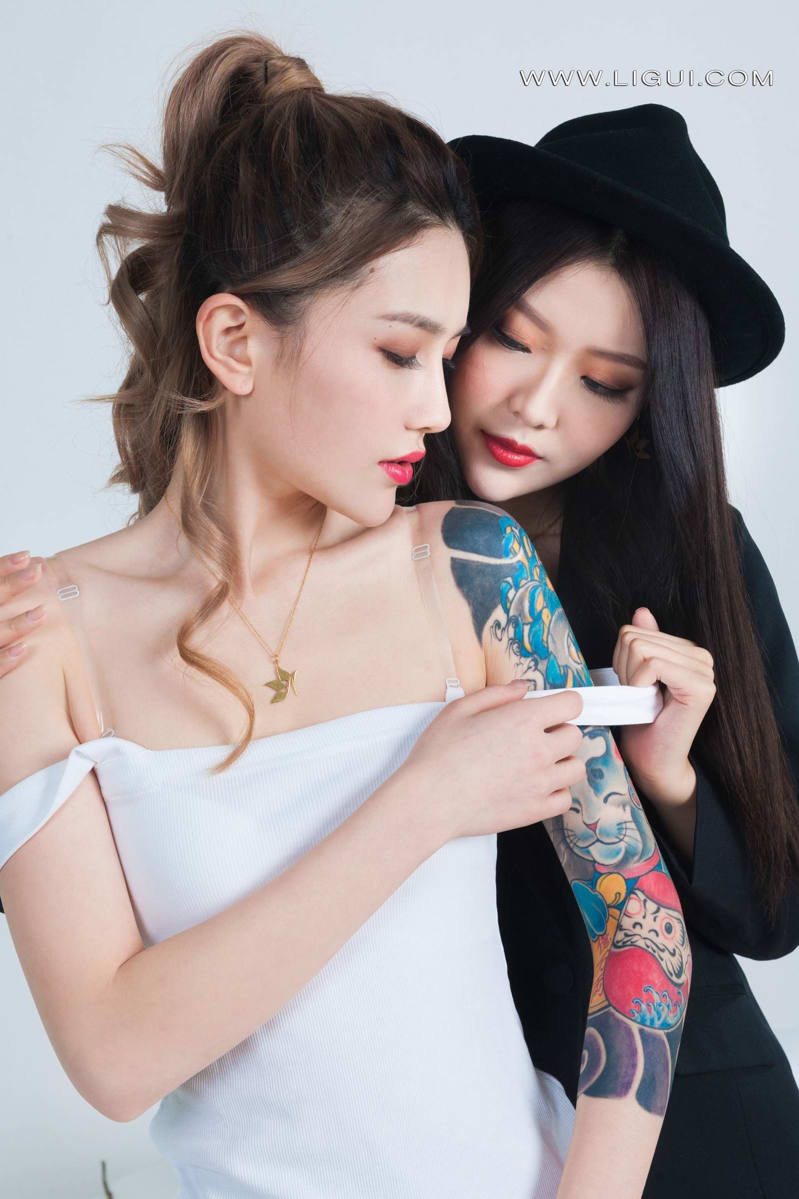 Ligui丽柜 2022.02.11 《双生花-情人之吻》甜甜&钟情第1张