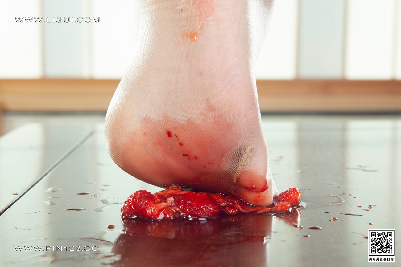 [Ligui丽柜]2022.05.26《双生花》香莓芬芬第13张