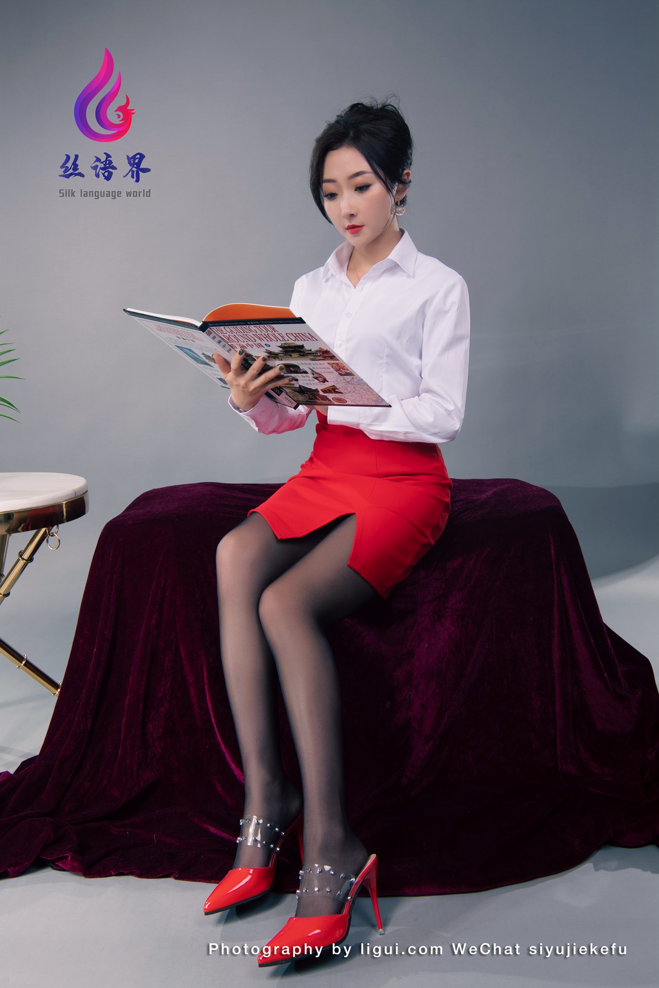 [Ligui丽柜]2022.04.27《那一抹红色》愉心第6张