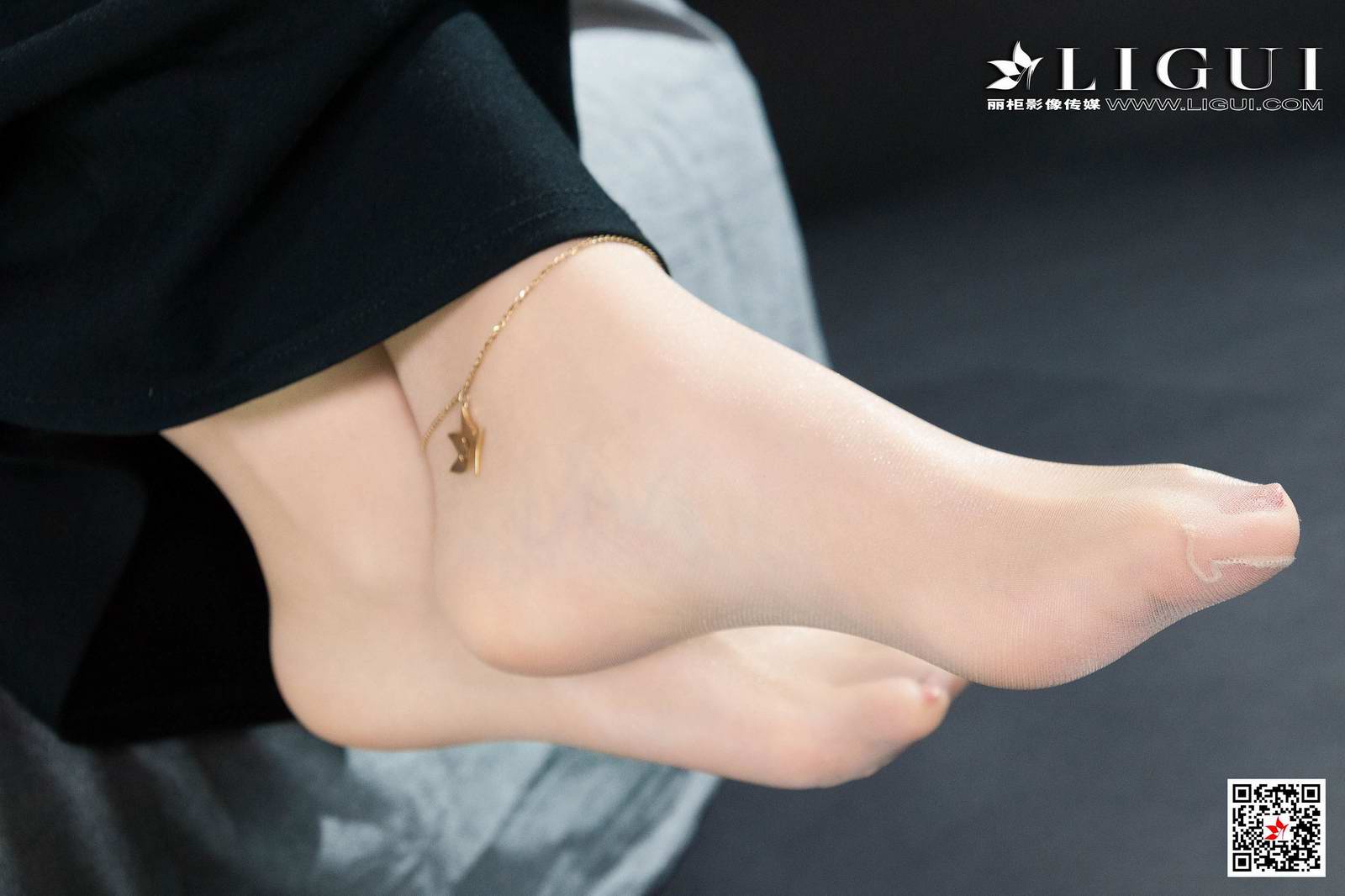 Ligui丽柜 2020.08.28《梦欲女同事》苏黎第5张