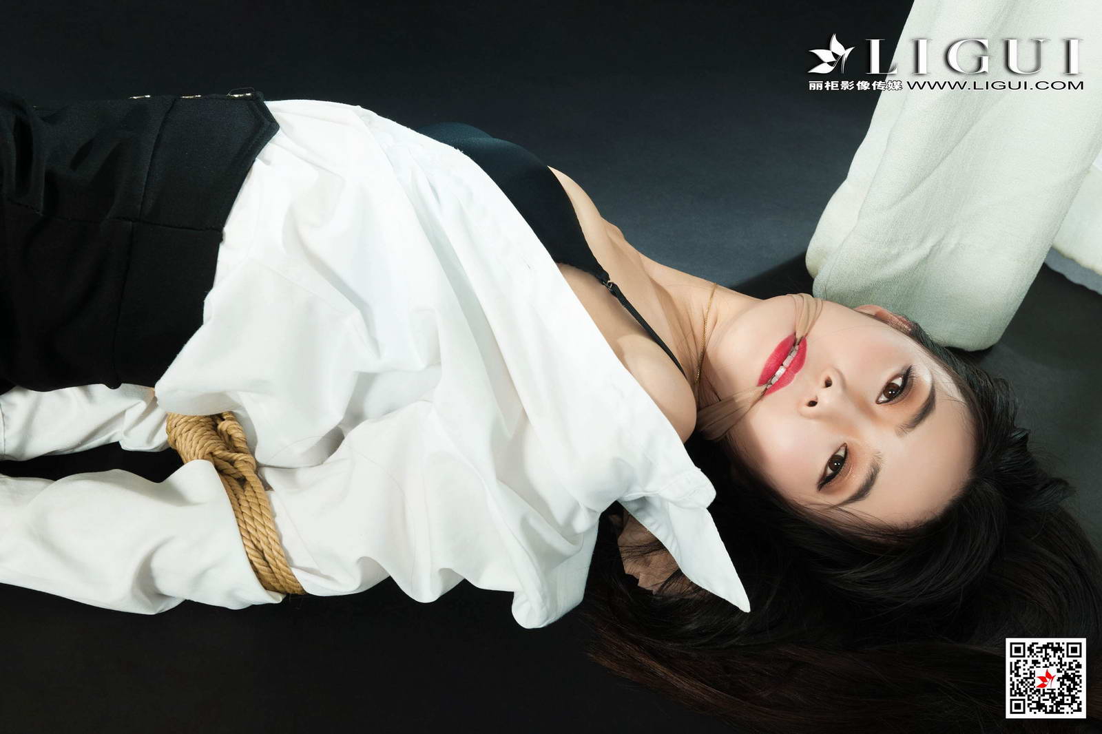 Ligui丽柜 2020.10.02《紧缚新莲》白雪第8张