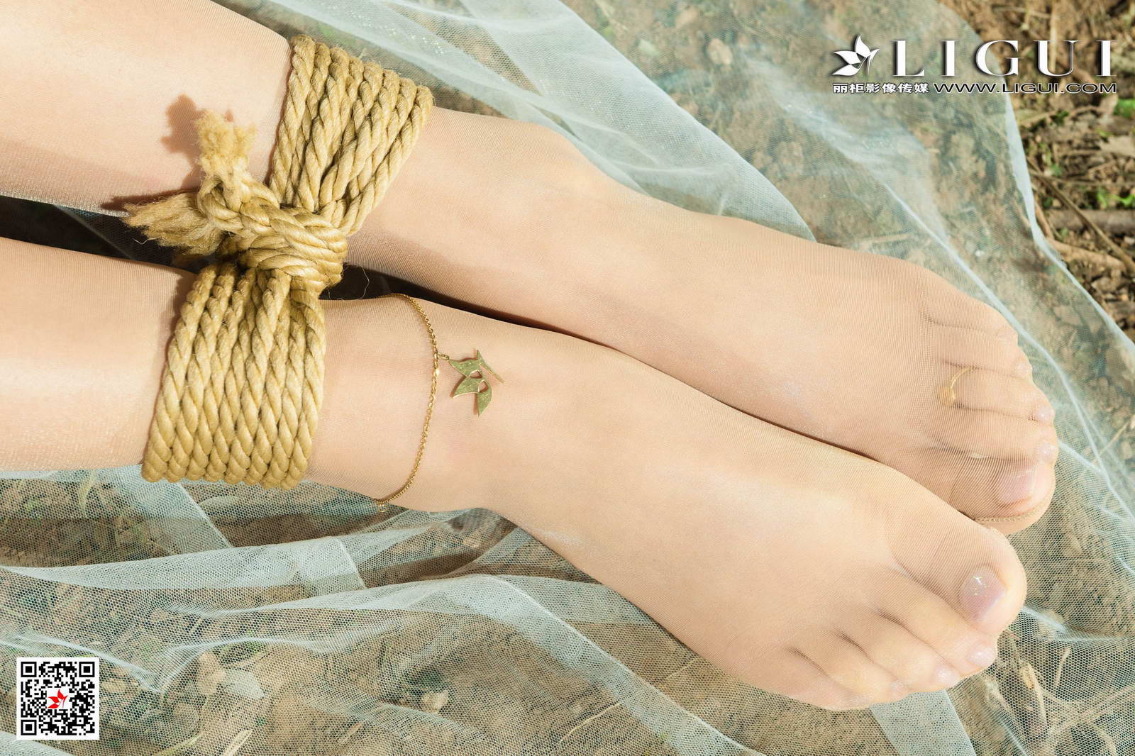 Ligui丽柜 2020.10.16《郊野无助的挣扎》白雪第5张