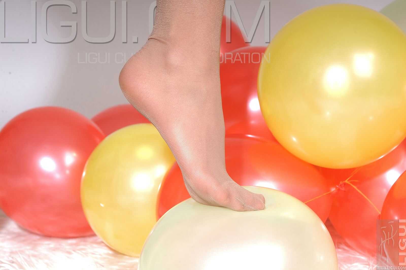 [丽柜LiGui] Model 凱咪《气球女孩》写真集图片第3张