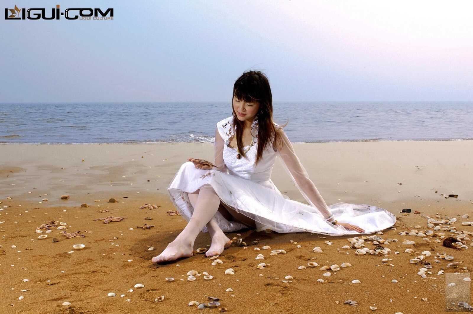 [丽柜LiGui] Model 菲儿《丝袜版白雪公主》丝足写真第5张