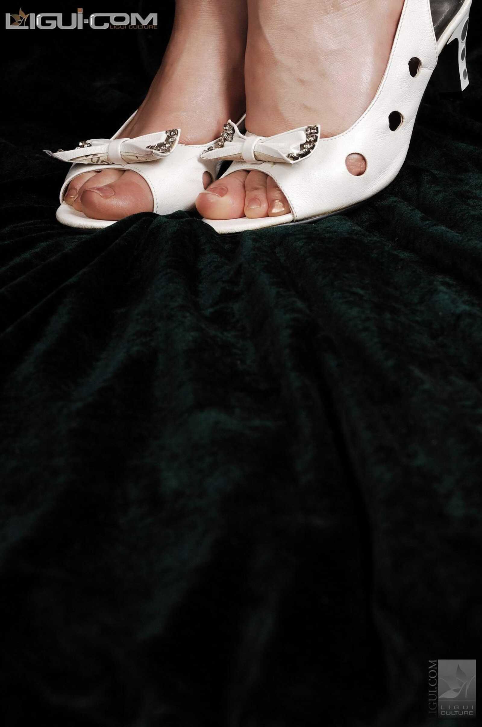 Model 由美《性感的天使护士》 [丽柜LiGui] 丝足写第4张