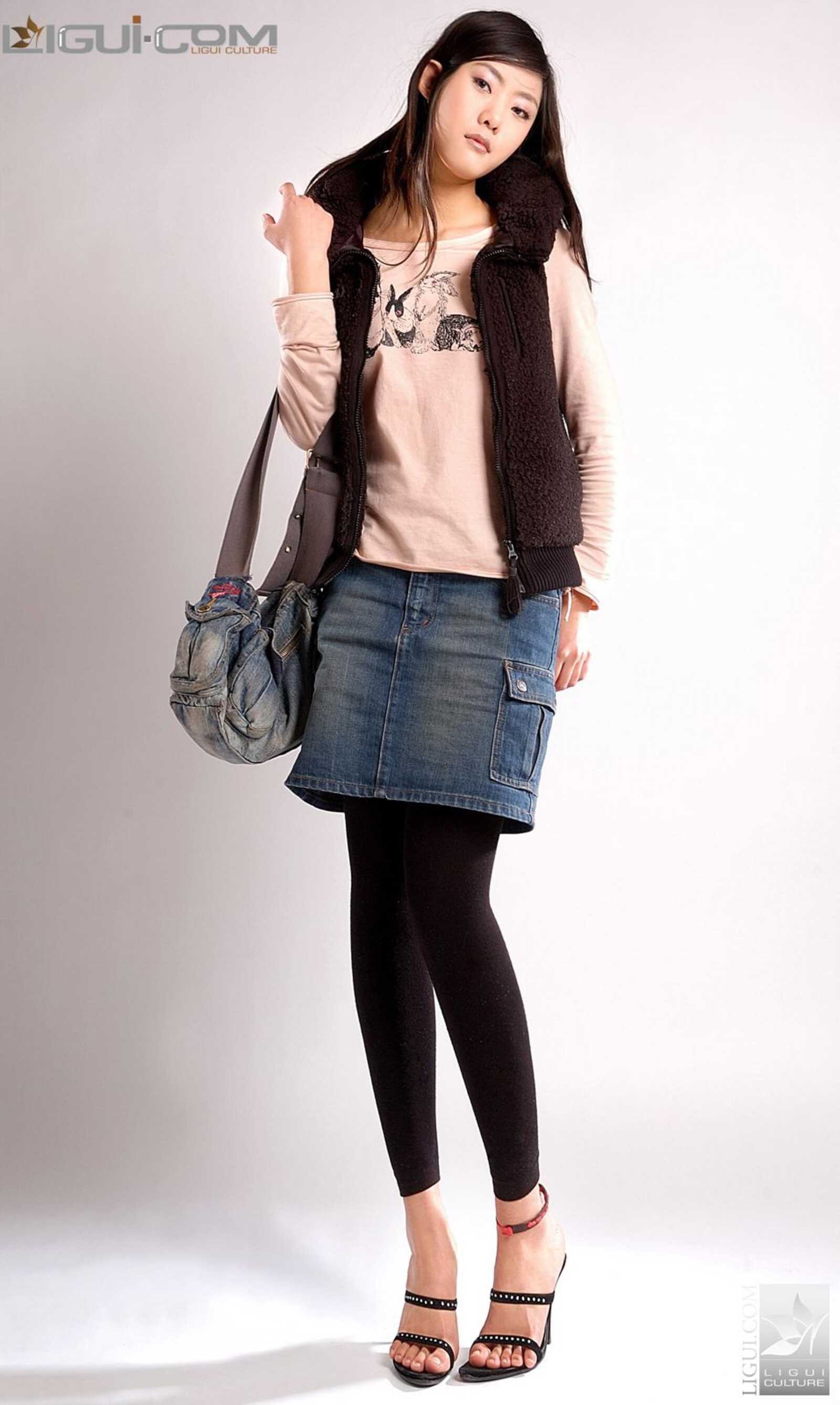 Model 张迪《牛仔短裙玩飘逸》 [丽柜LiGui] 美腿玉第5张