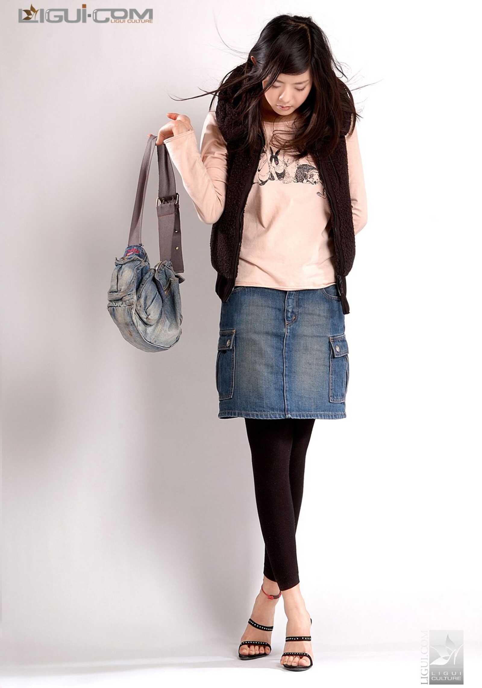 Model 张迪《牛仔短裙玩飘逸》 [丽柜LiGui] 美腿玉第4张