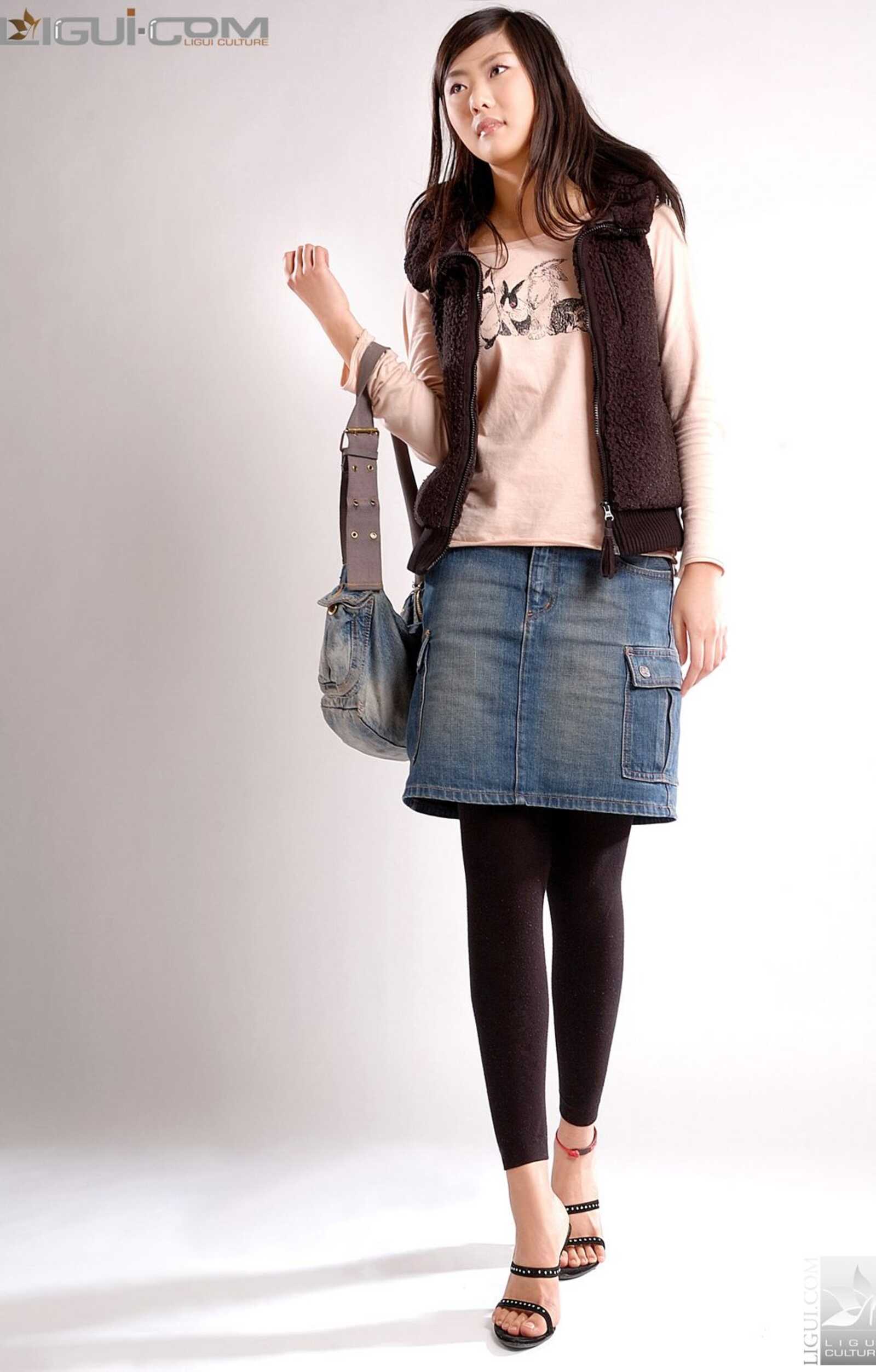 Model 张迪《牛仔短裙玩飘逸》 [丽柜LiGui] 美腿玉第4张