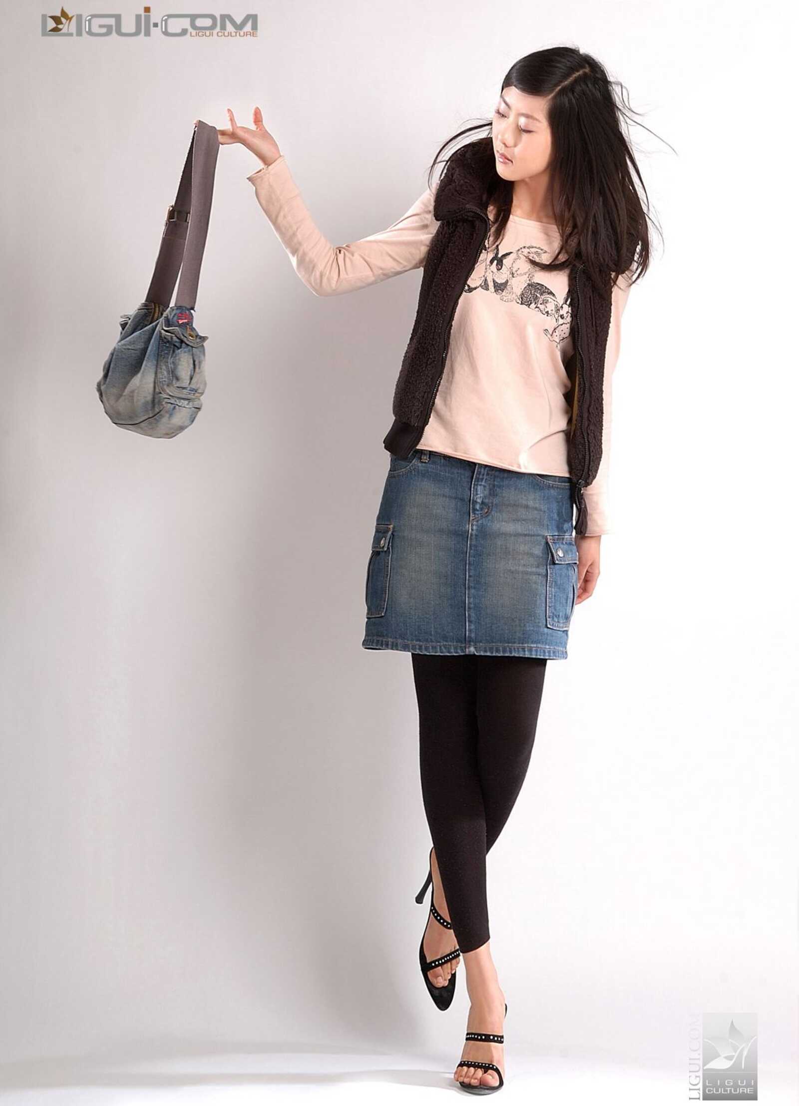 Model 张迪《牛仔短裙玩飘逸》 [丽柜LiGui] 美腿玉第3张