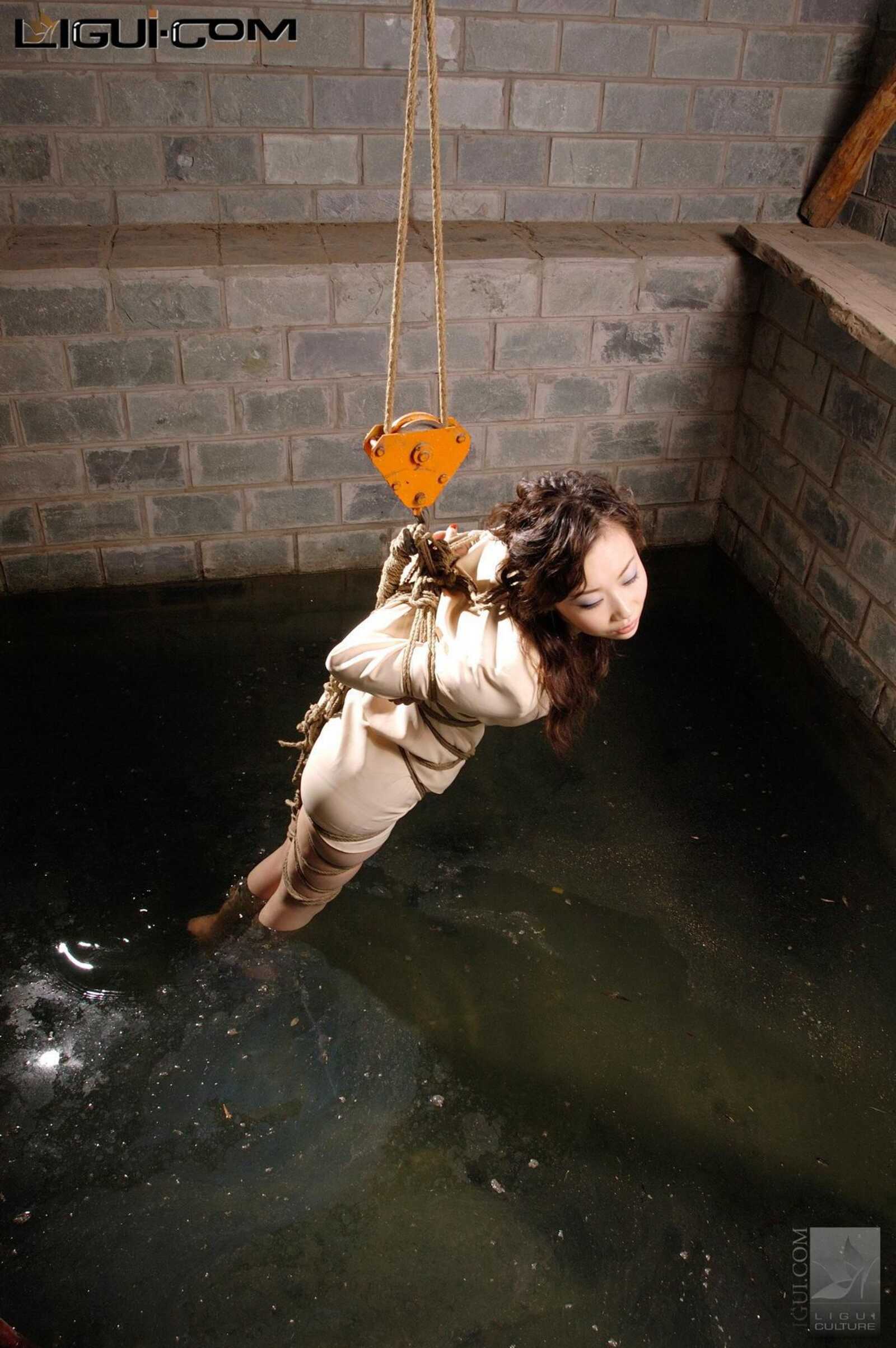Model 露露《空中吊人捆绑》 [丽柜美束LiGui]  丝足第6张