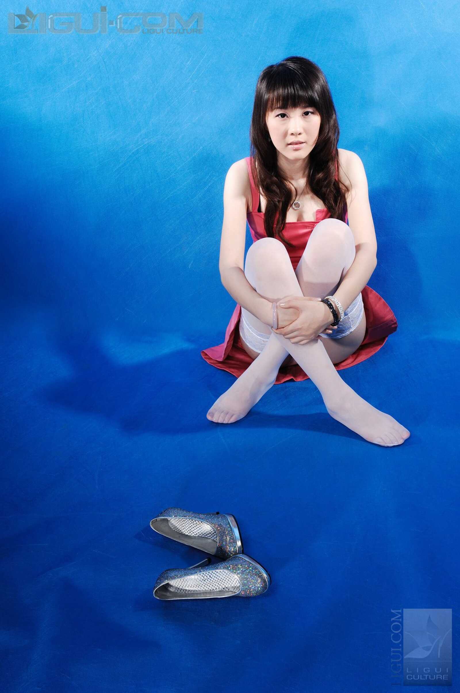 Model 菲菲《白丝、灰丝、丝丝噬魂》 [丽柜LiGui第12张