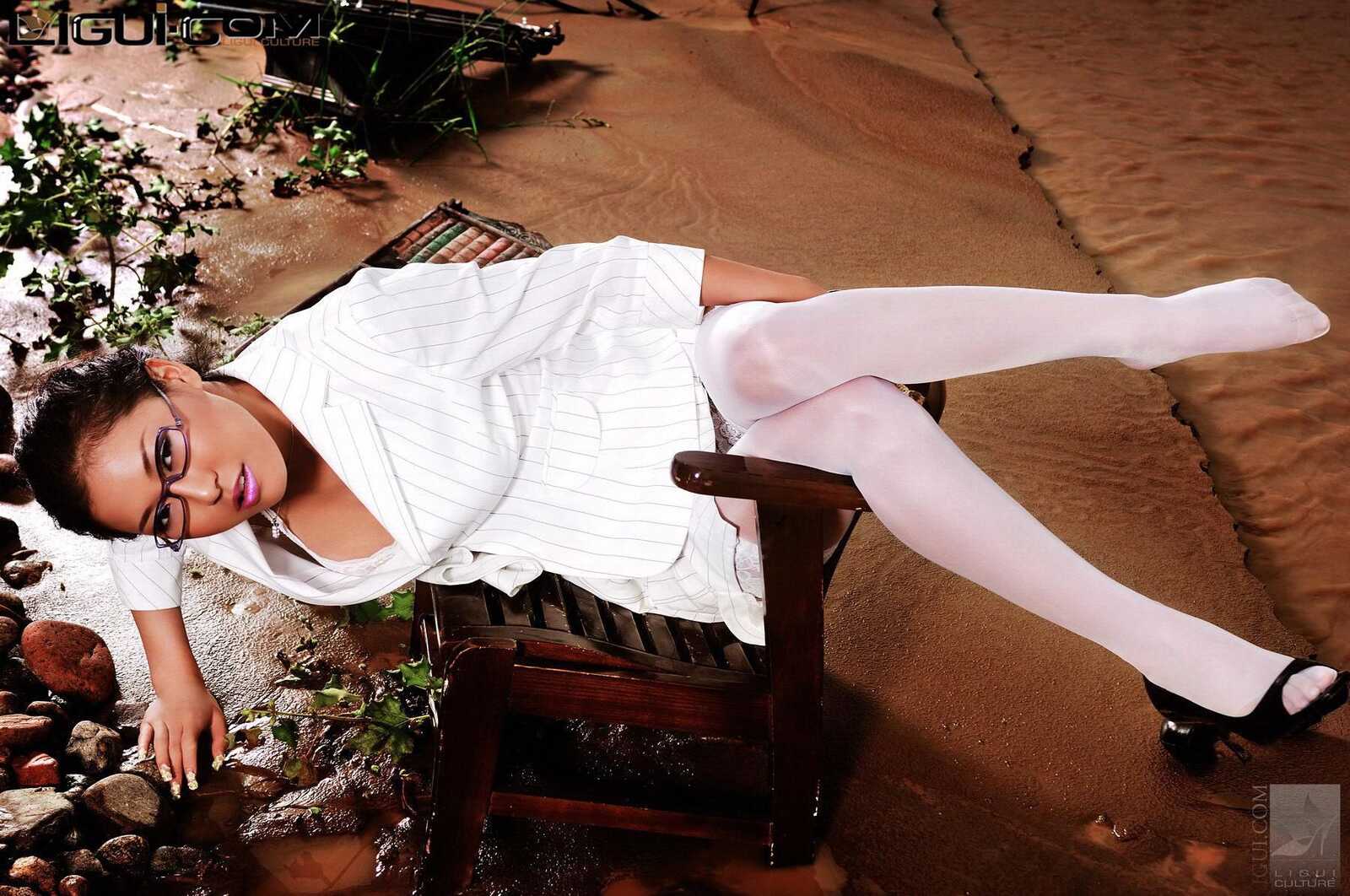 Model CoCo《色戒》 [丽柜美束LiGui] 丝足写真图片第1张