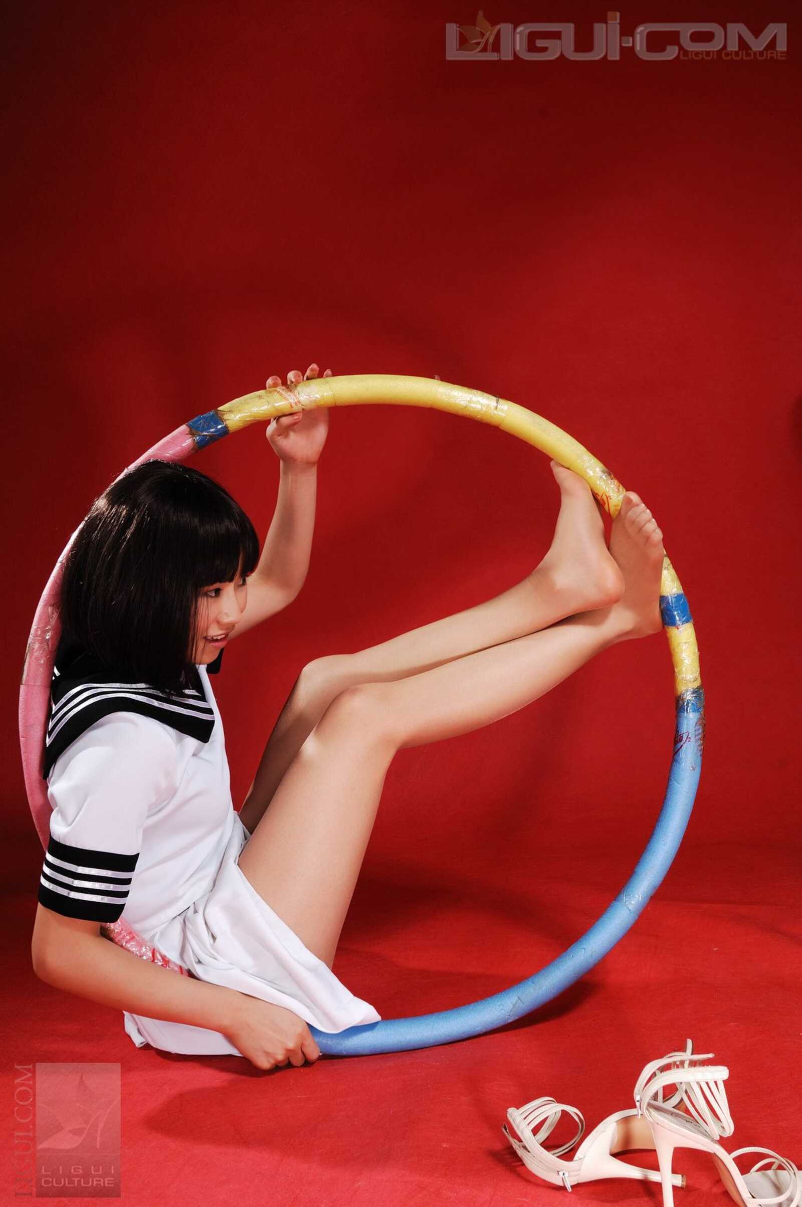 Model 由美《可爱学生妹锻炼时秀丝袜》 [丽柜Li第7张