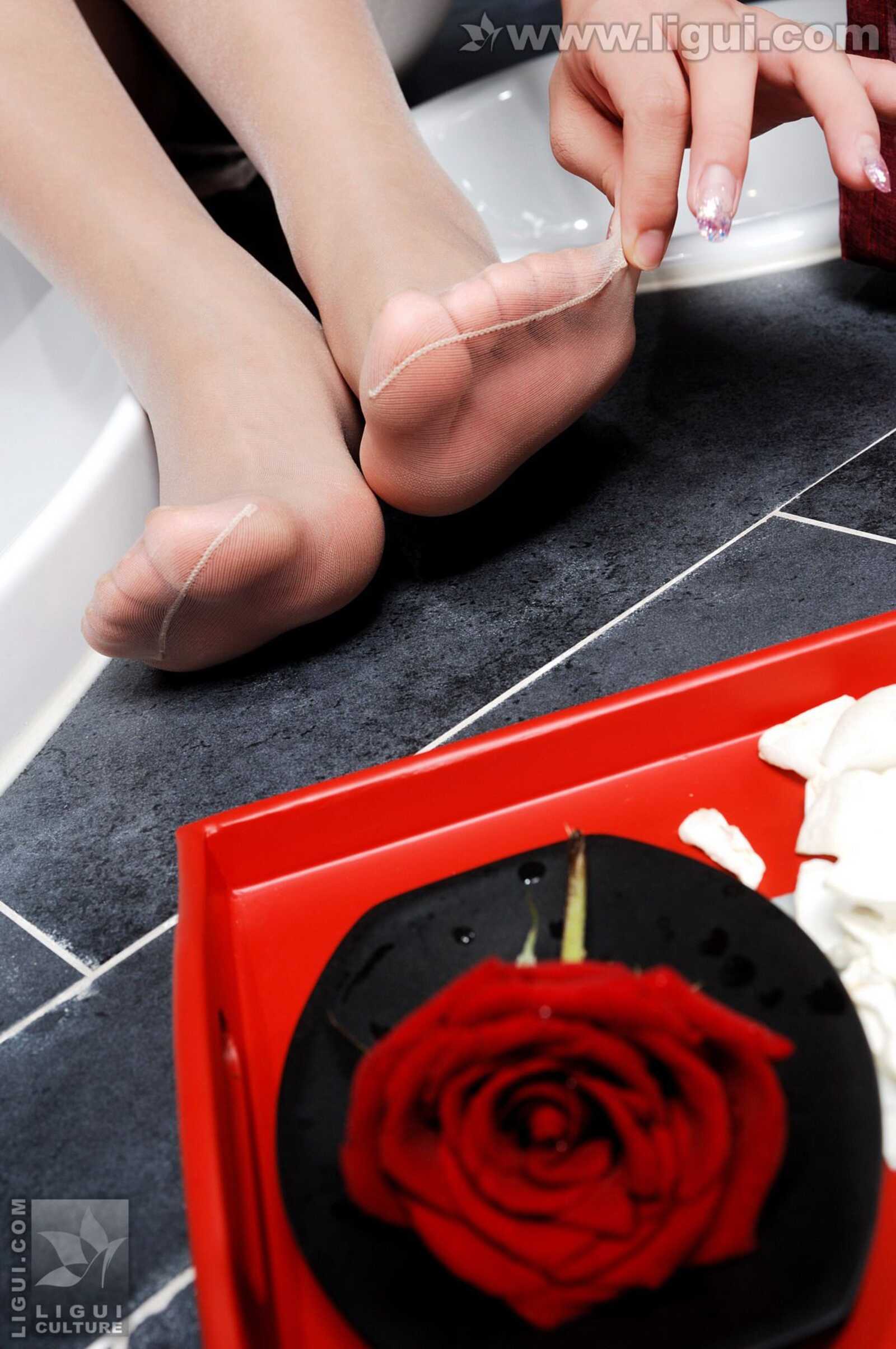 Model 思玉《出水芙蓉花瓣浴》 [丽柜LiGui] 美腿玉第9张