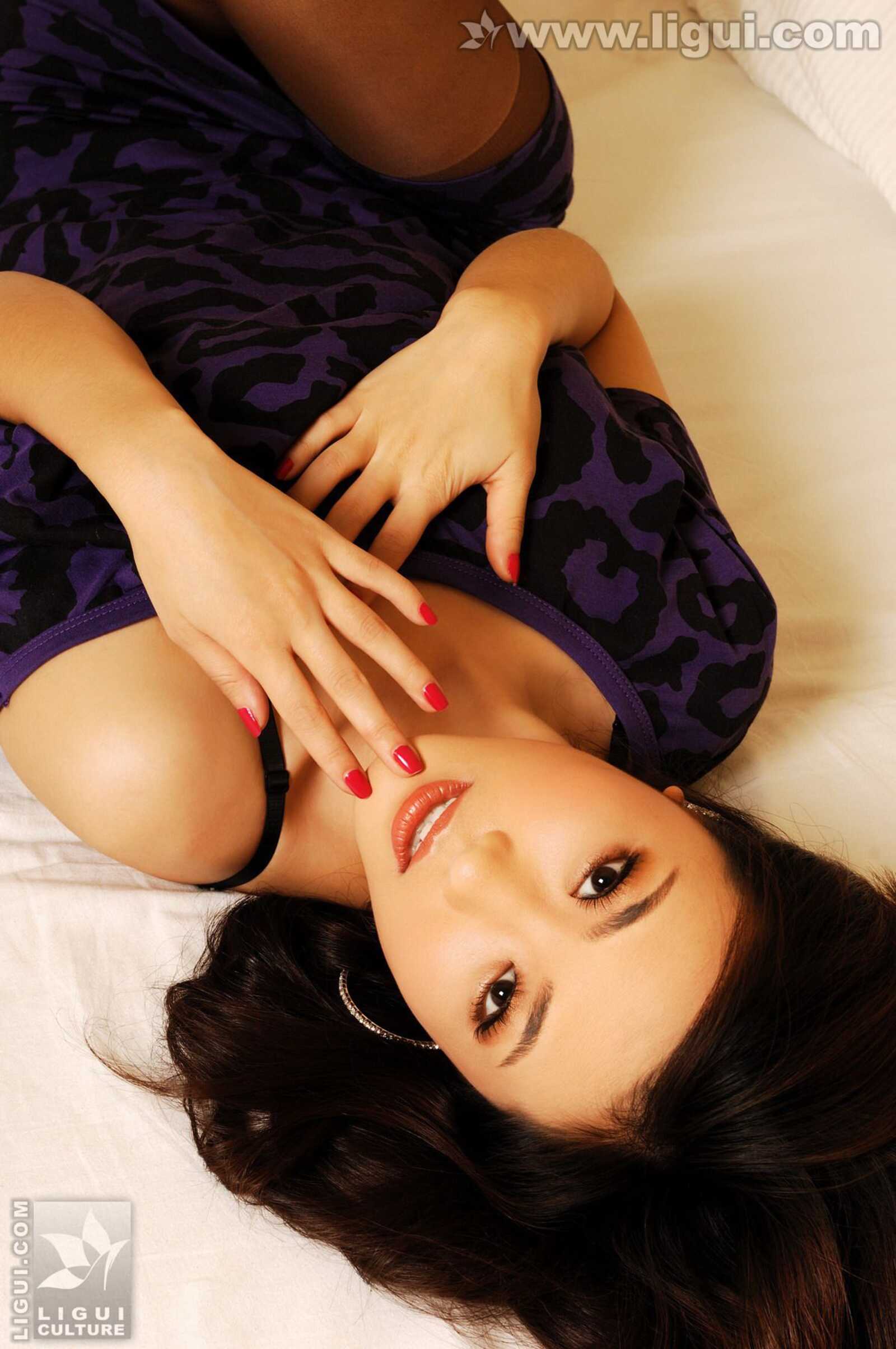 Model CoCo《卧榻秀丝、诱惑万千》 [丽柜LiGui] 美腿第15张