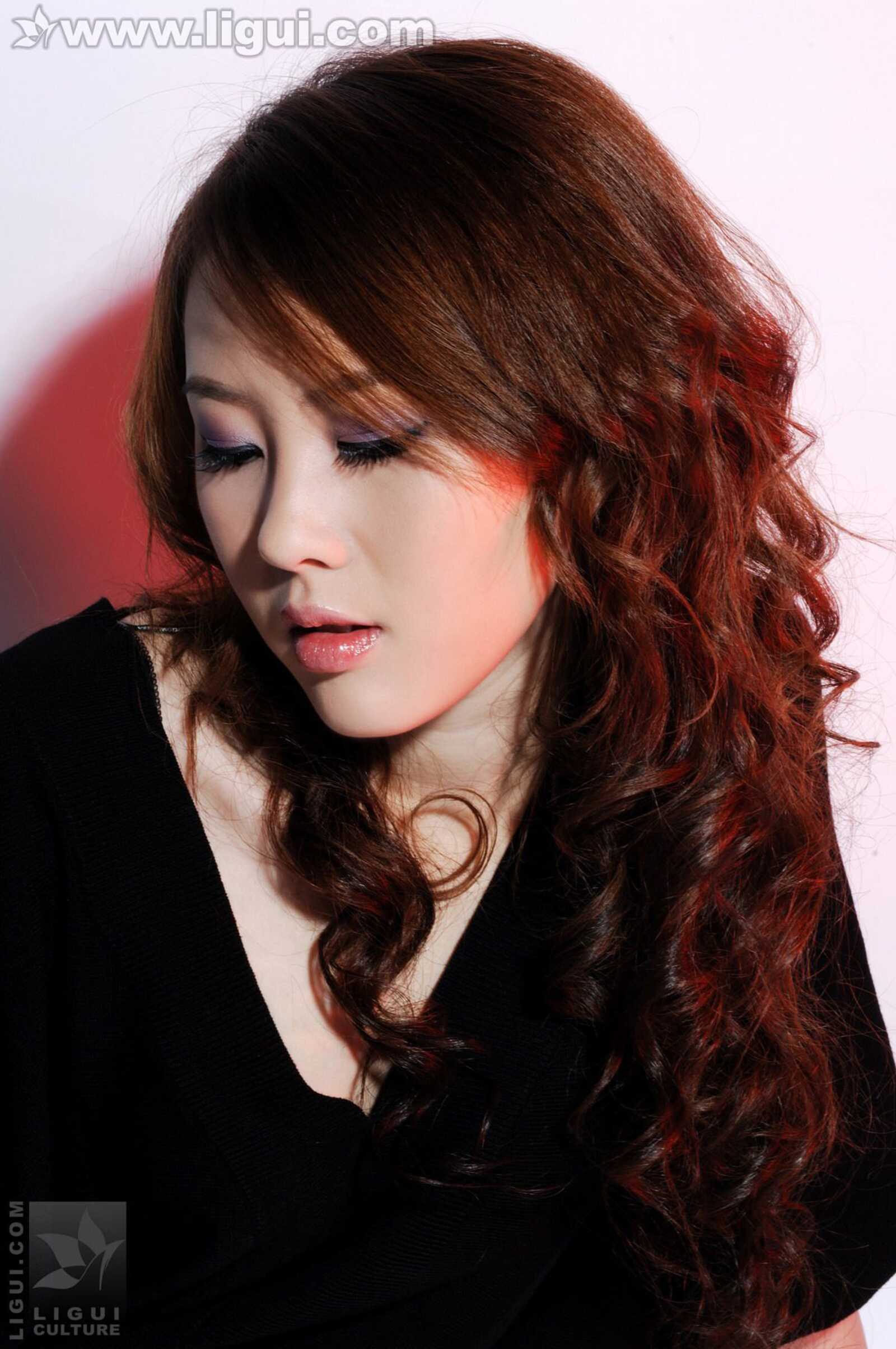 Model 菲菲《高贵气质的高跟女郎》 [丽柜LiGui] 美第9张