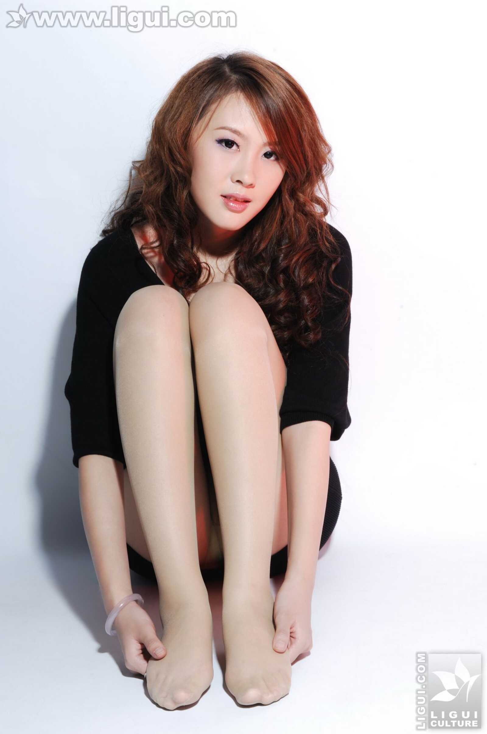 Model 菲菲《高贵气质的高跟女郎》 [丽柜LiGui] 美第8张