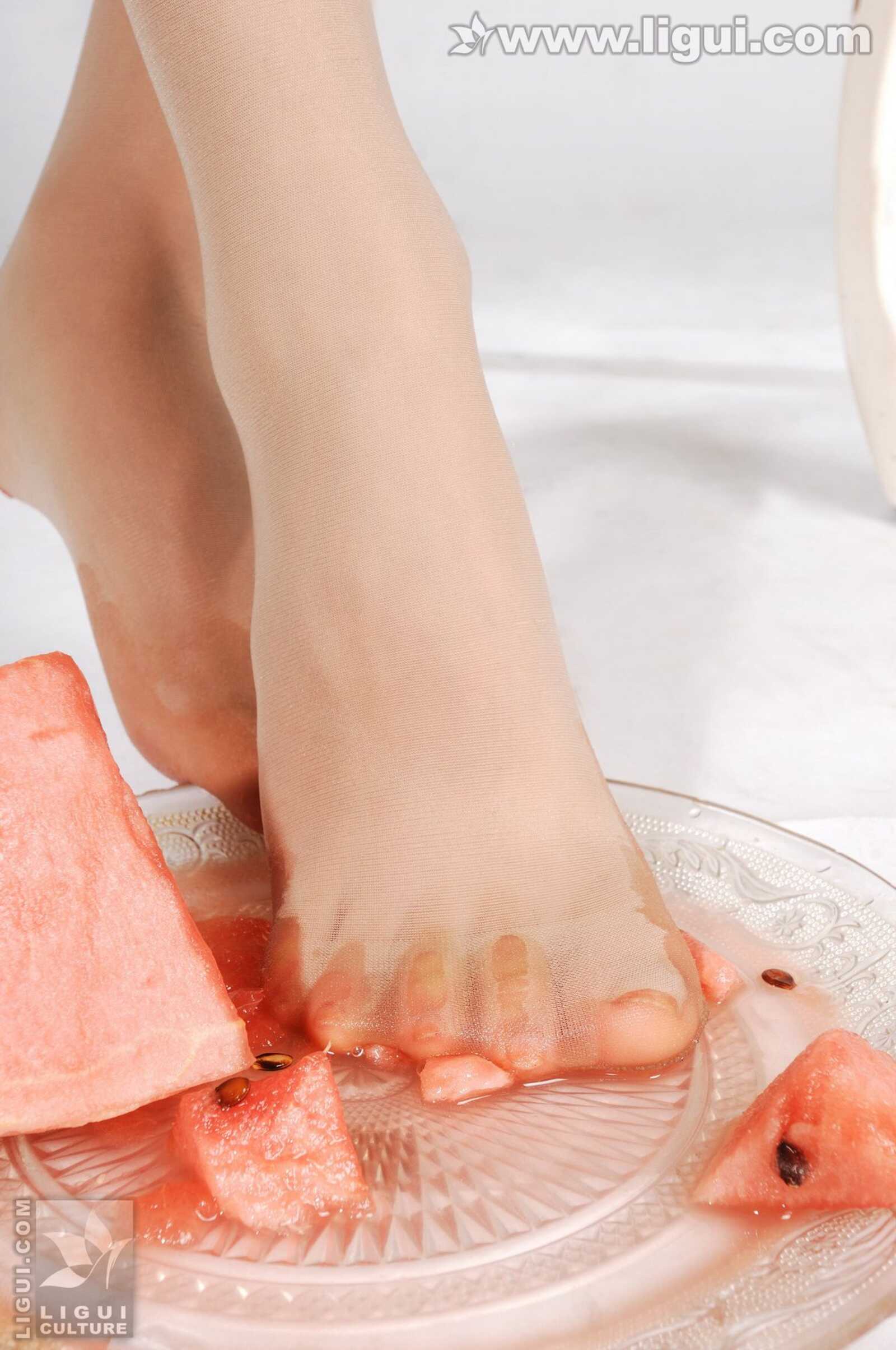 Model 伊园《甜美丝足炸出的西瓜汁》 [丽柜LiGui第6张