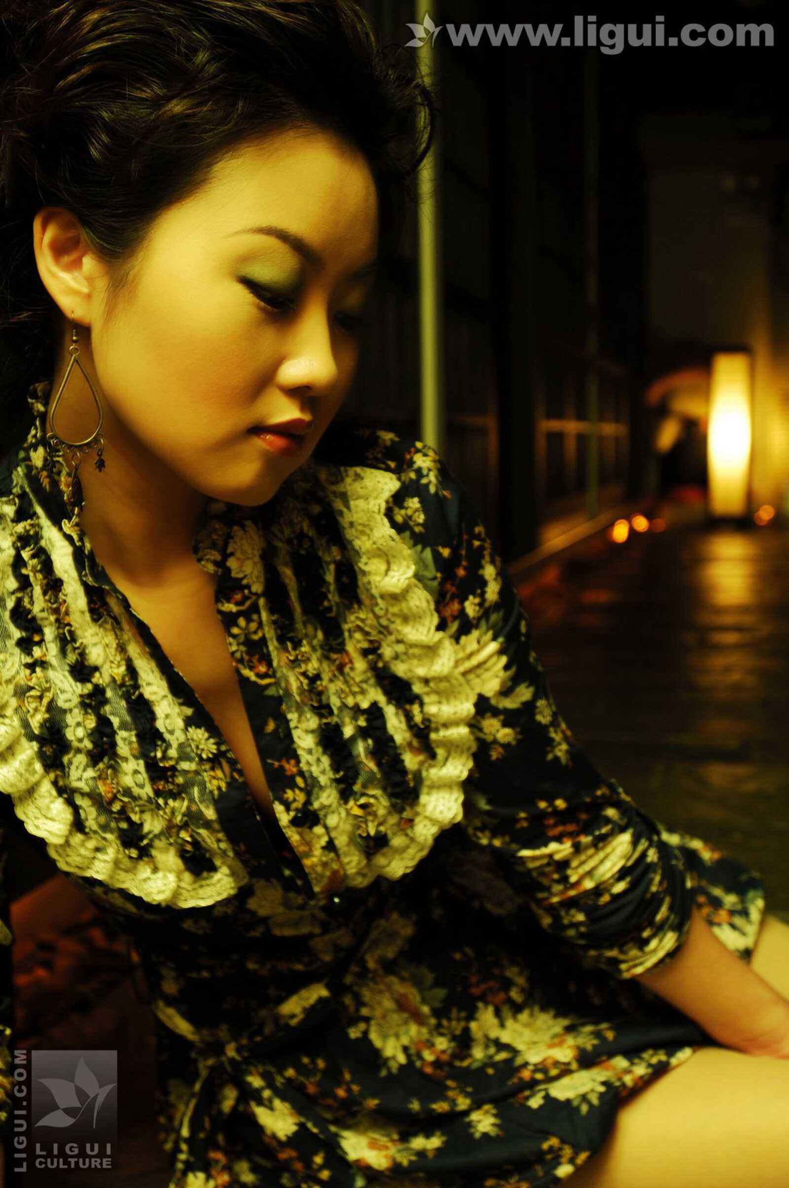 Model 小露露《性感小猫咪》 [丽柜LiGui] 丝足写真第11张