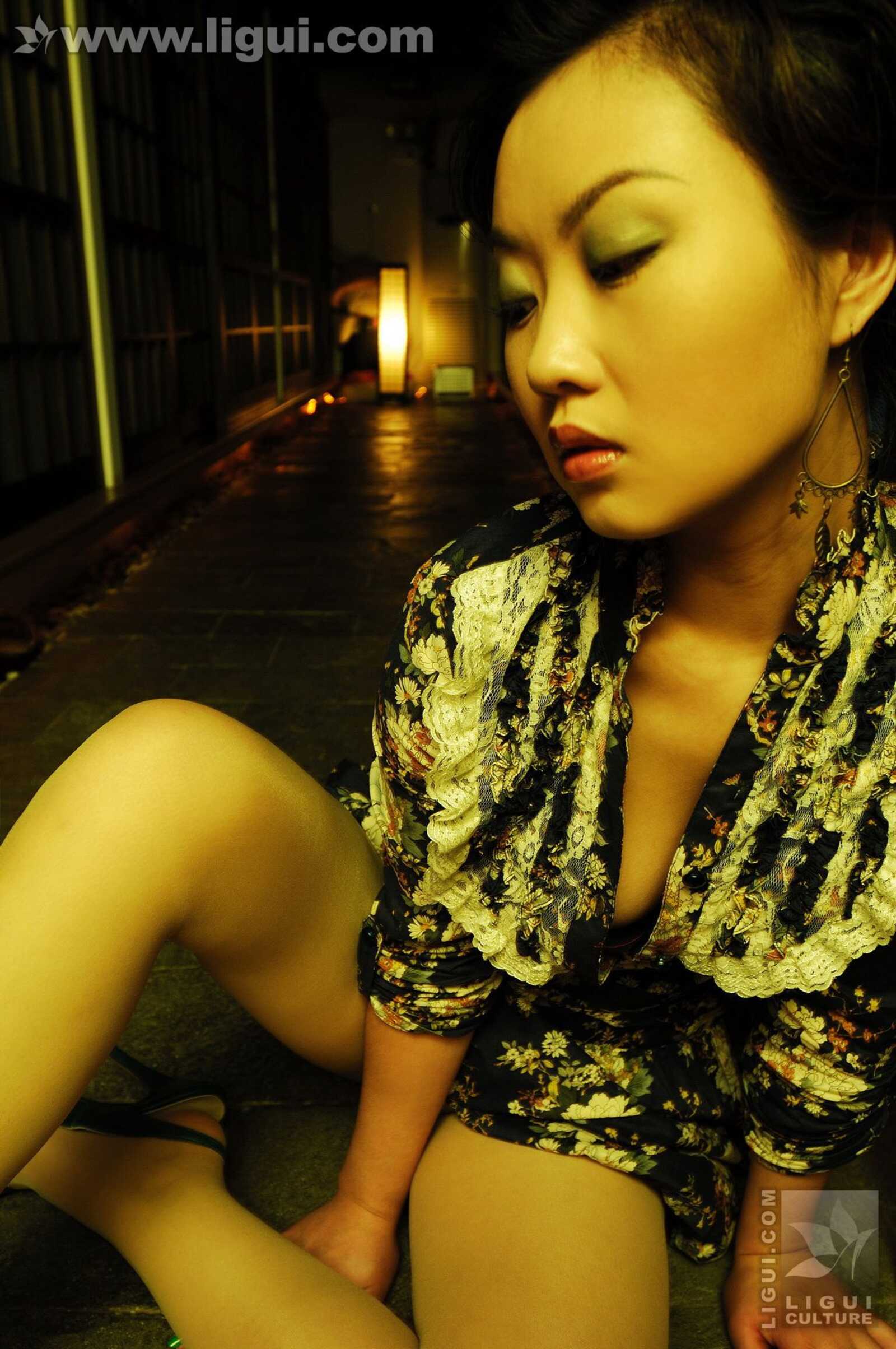 Model 小露露《性感小猫咪》 [丽柜LiGui] 丝足写真第9张