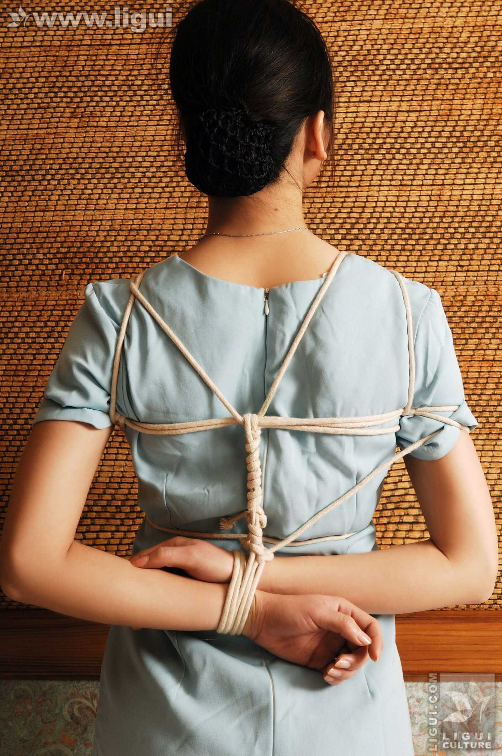 Model 尤美《含苞待放鐐銬系列》 [丽柜美束LiGui第4张