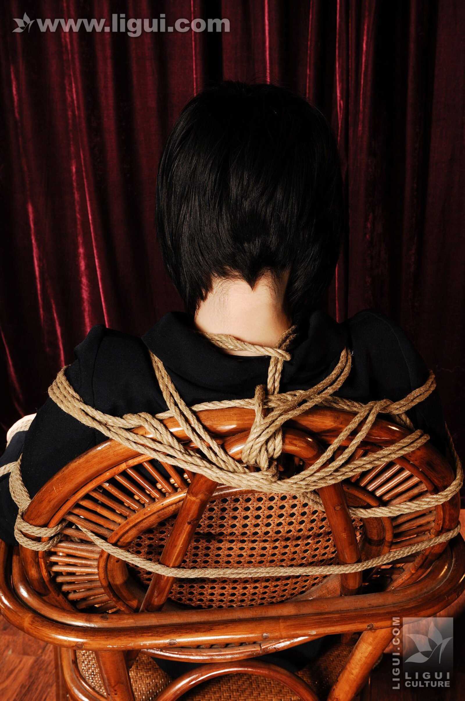 Model 幕子《环环相扣女王沦为阶下囚!》 [丽柜美第12张