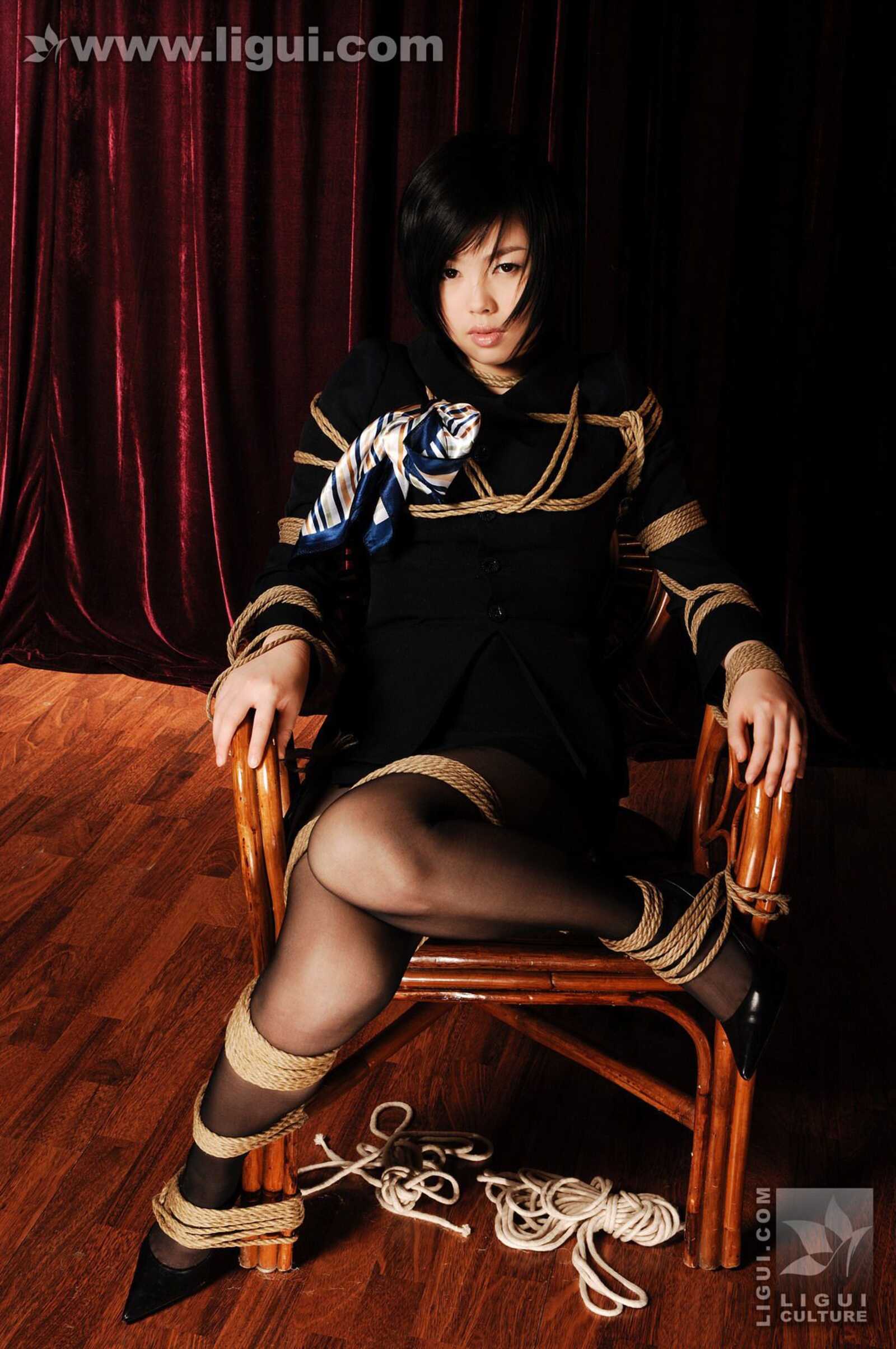 Model 幕子《环环相扣女王沦为阶下囚!》 [丽柜美第10张