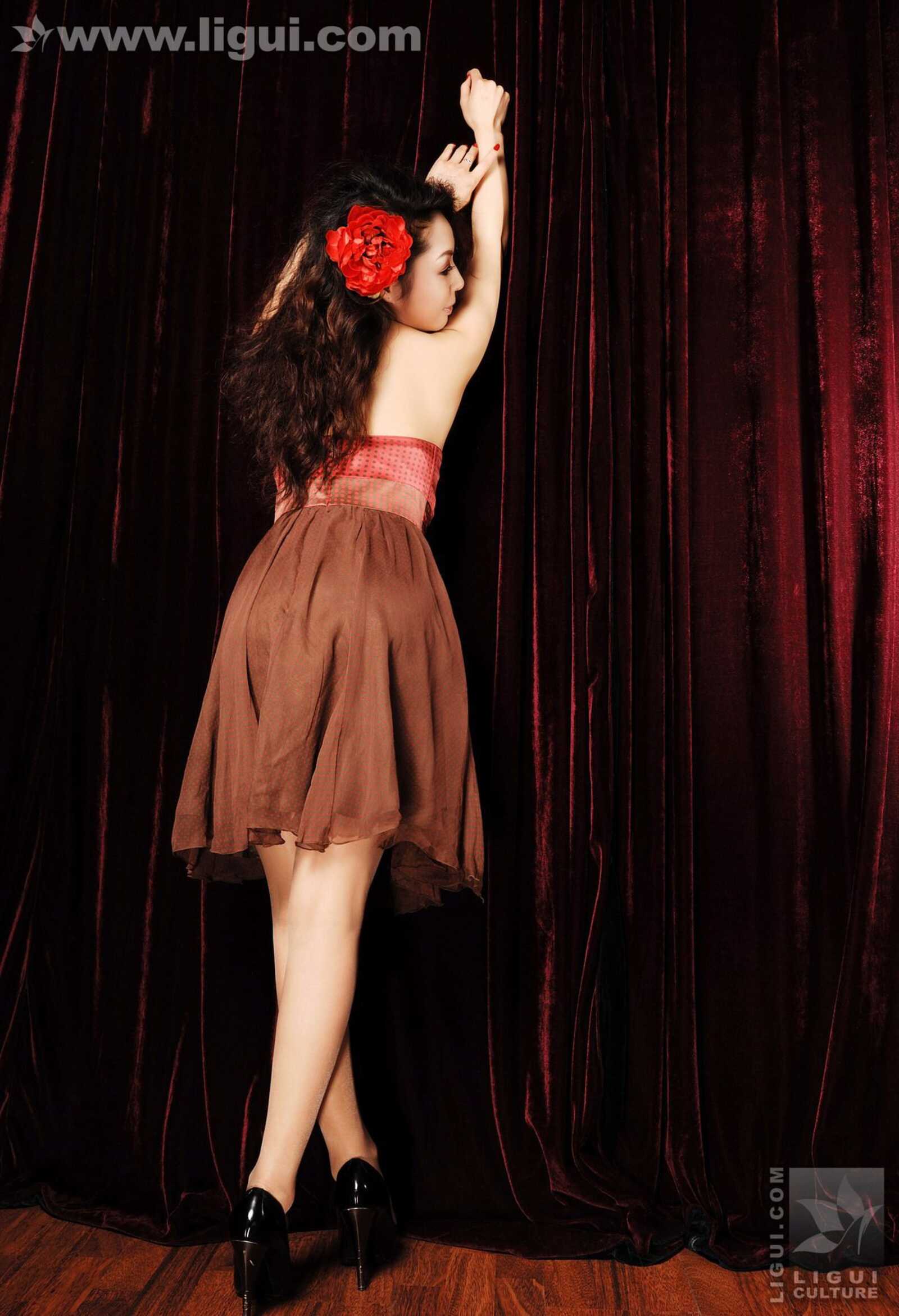 Model 冰清《国内艳妇舞弄原味肉丝》 [丽柜LiGui第8张