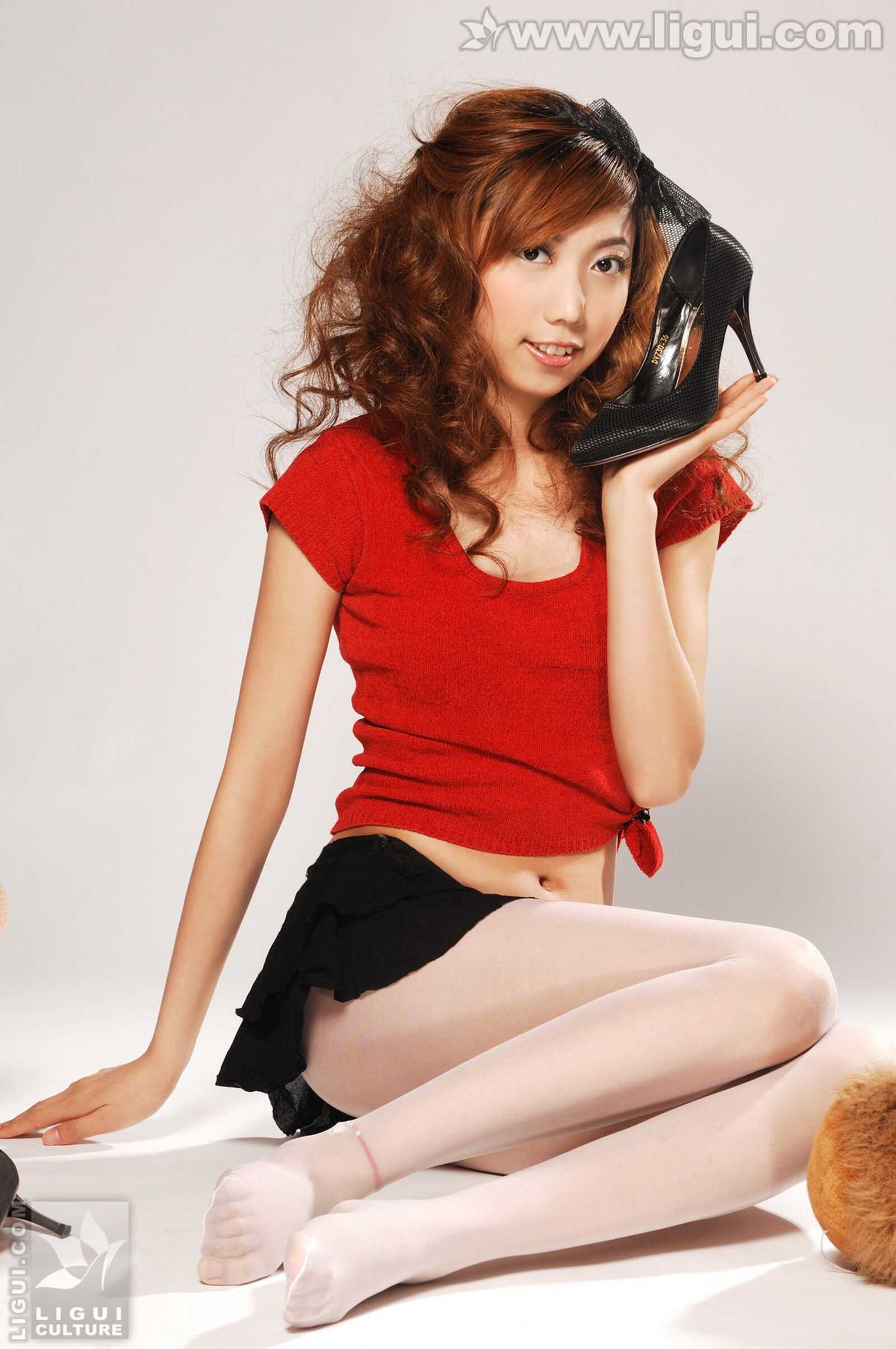 Model 梦娜《性感学生诱惑白丝》 [丽柜LiGui] 丝袜第5张