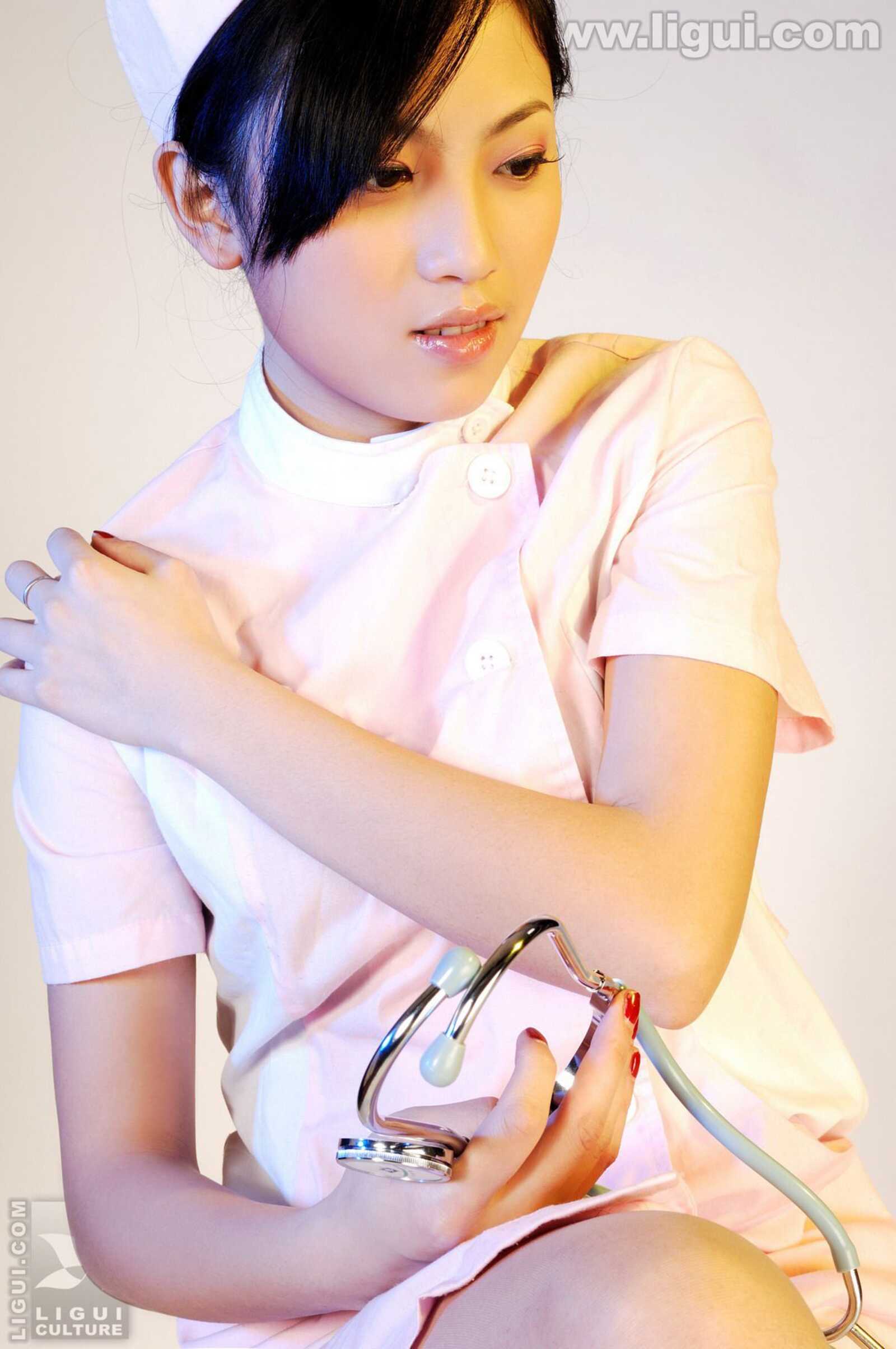 Model 左左《完美的护士情节》 [丽柜LiGui] 美腿玉第10张