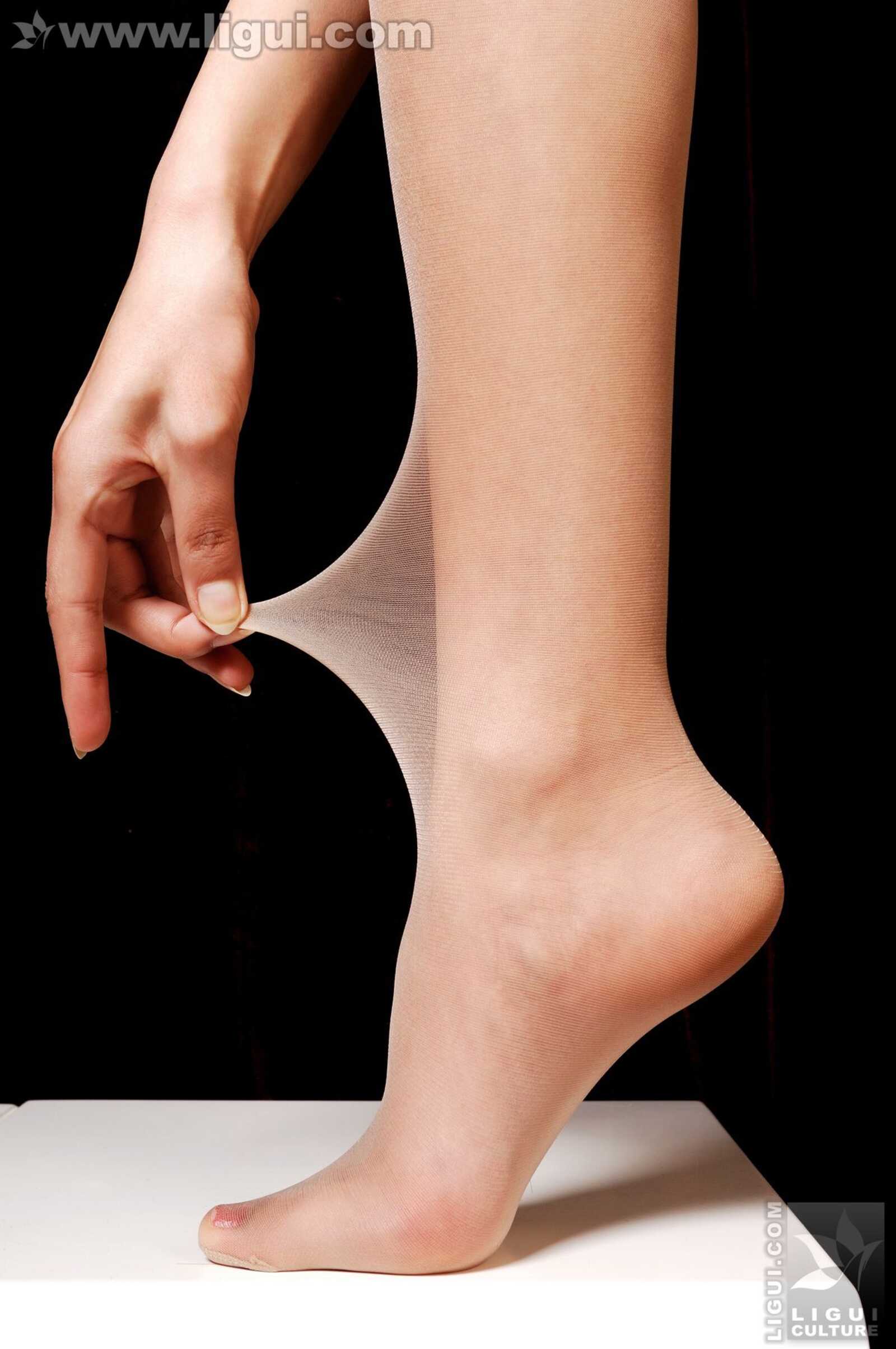 Model 文欣《温柔甜美的丝袜诱惑地带》 [丽柜Li第9张