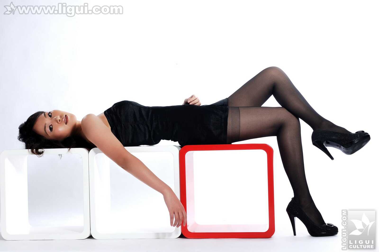 Model 欧阳茜《高贵气质,极品视觉》 [丽柜LiGui第4张