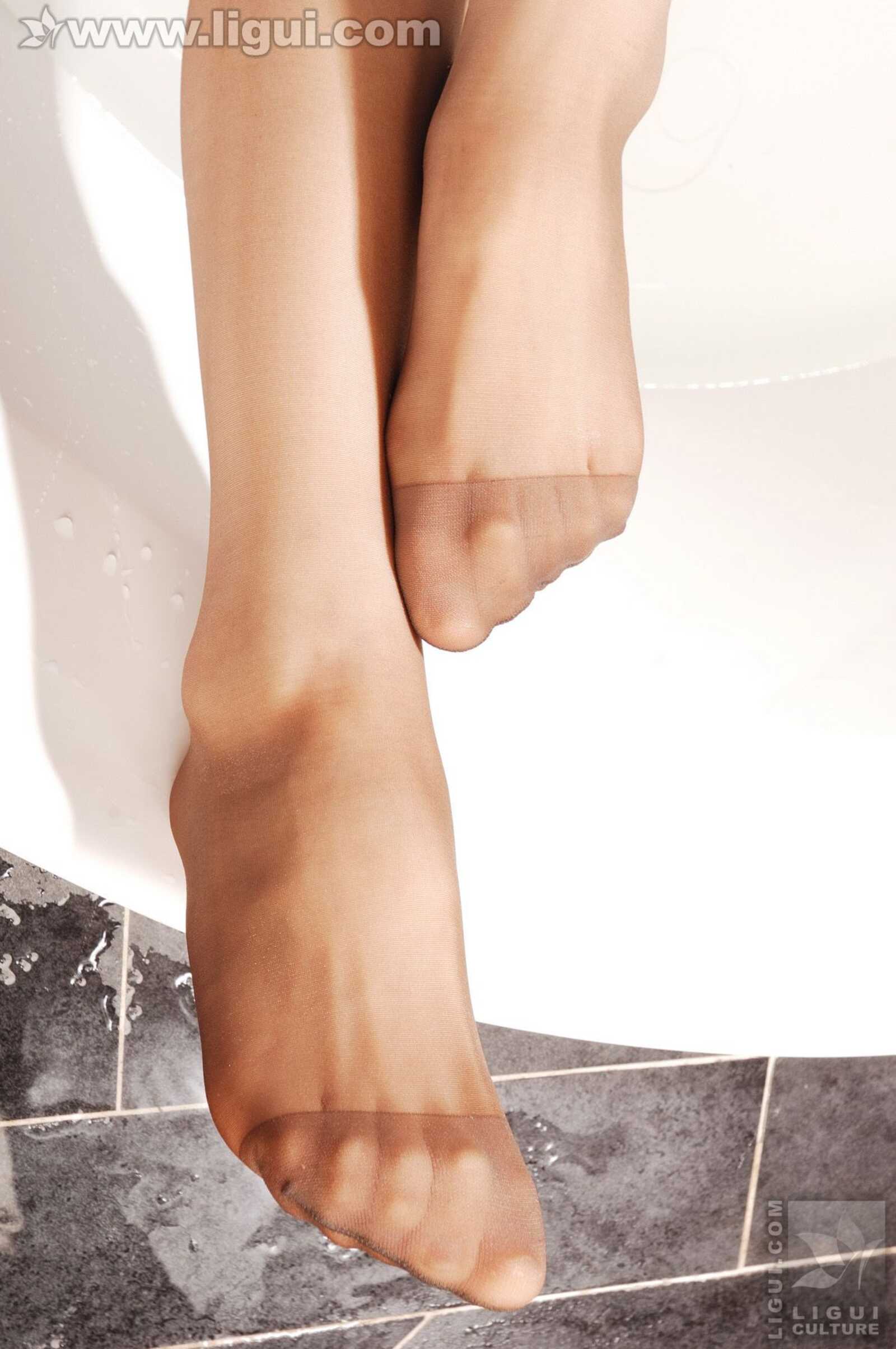 Model 文婷《清純之靚丽美足》 [丽柜LiGui] 丝足写第1张