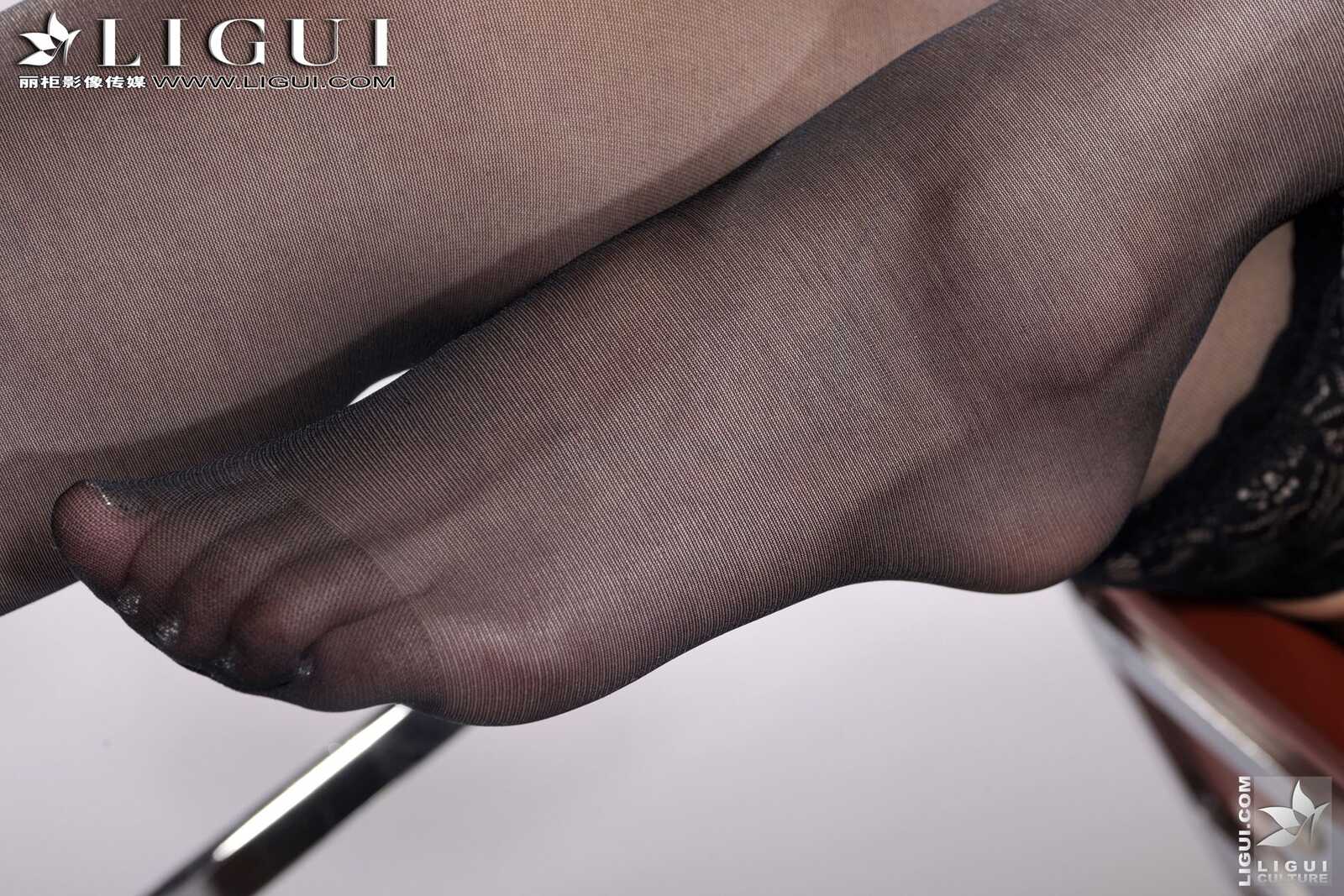 Model Vicky《豹纹黑丝的诱惑》 [丽柜LiGui] 美腿玉足第10张