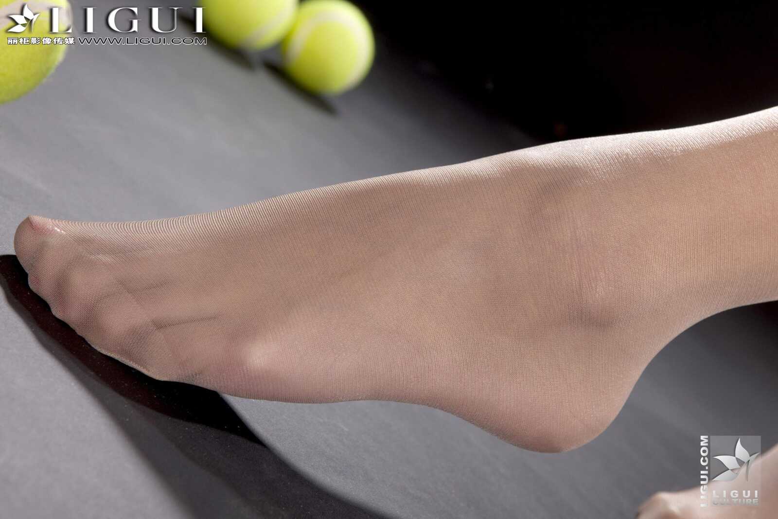 Model 美美《羽毛球美人丝足秀》上中下合集 [丽柜第3张