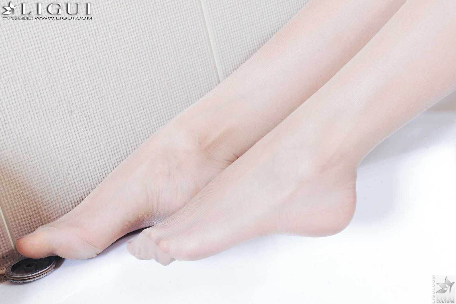 Model 可馨《浴室高贵典雅女神》 [丽柜LiGui] 美腿第5张