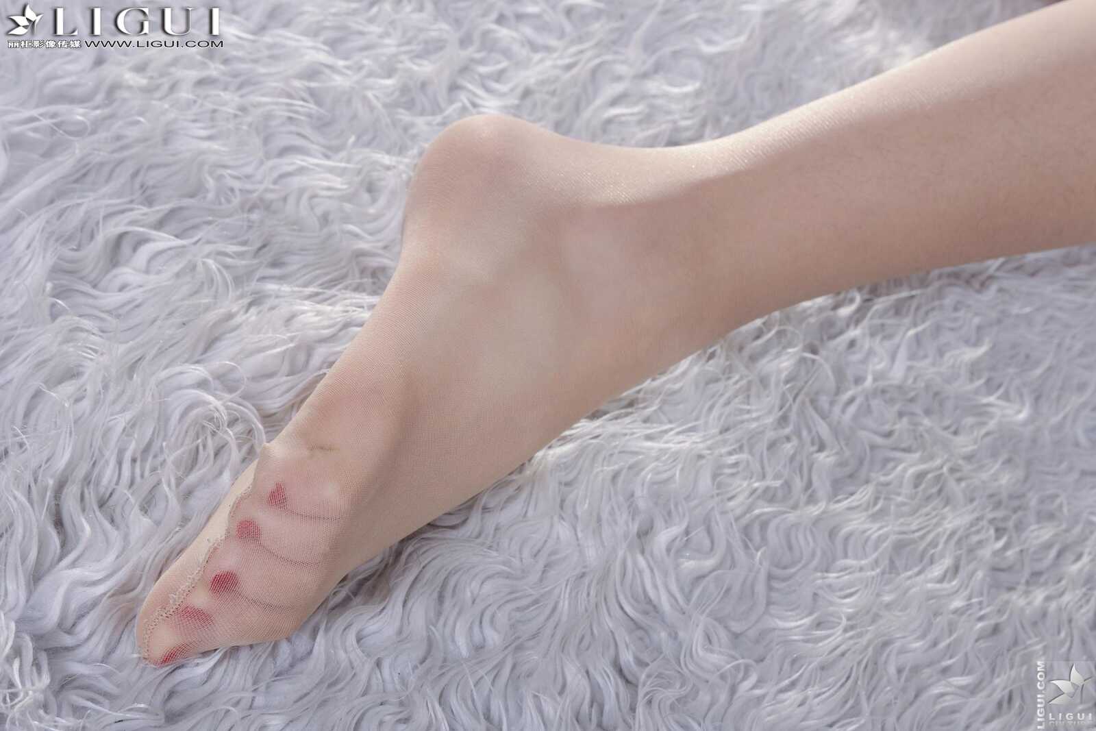 Model 凌凌《职业装制服丝足》上下合集 [丽柜L第6张