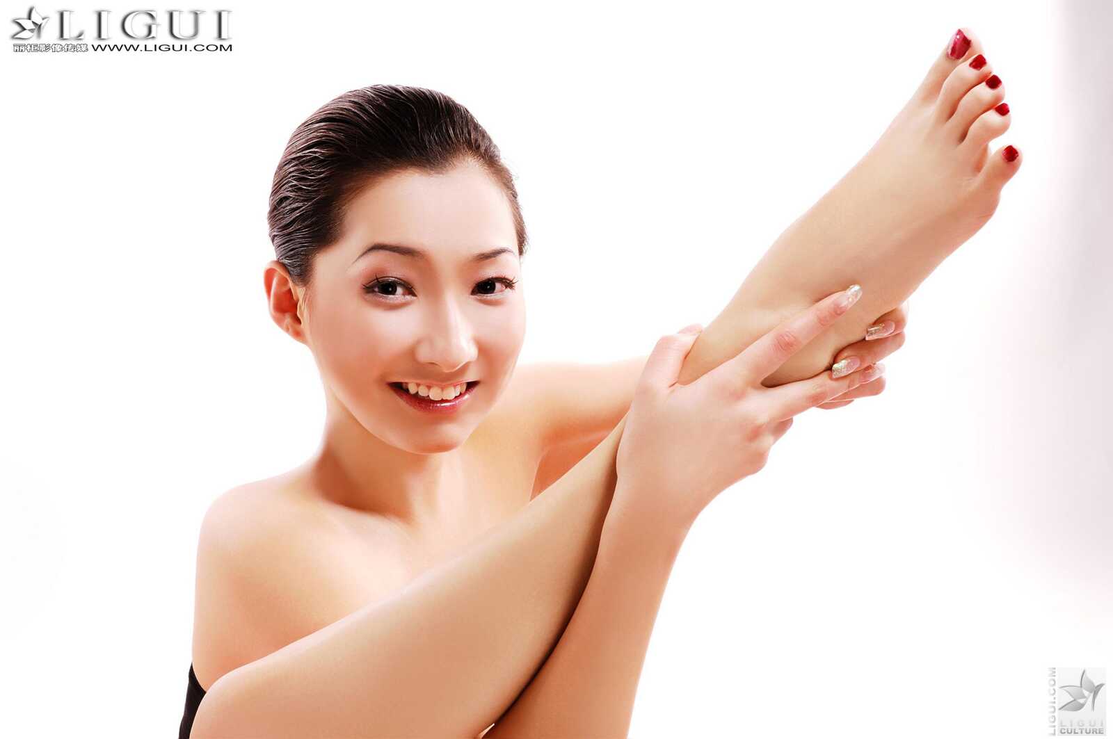 Model Kelly《瑜伽美女》 [丽柜贵足LiGui] 美腿丝足写第11张